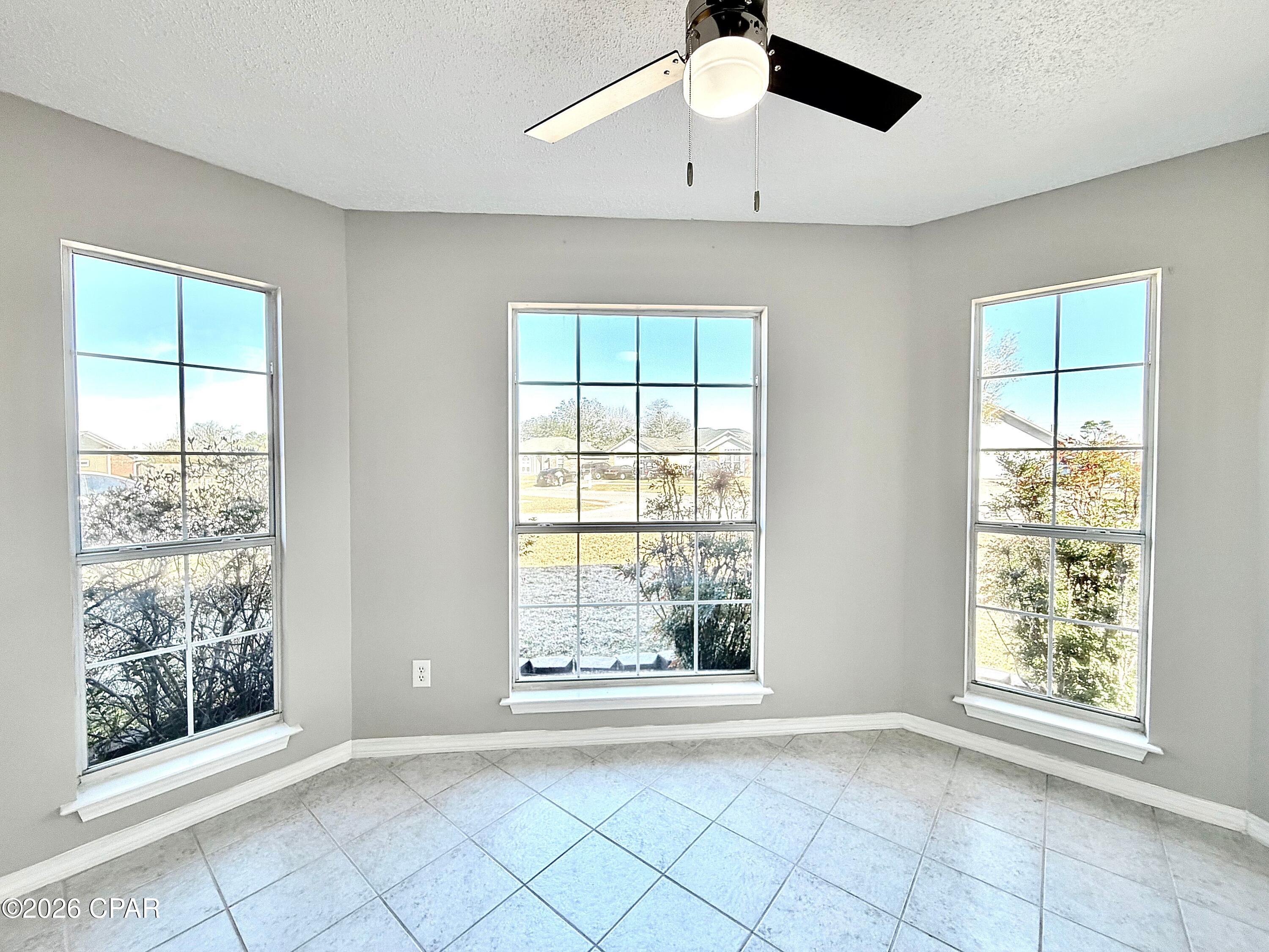 Image 15 For 8116 Heritage Woods Lane