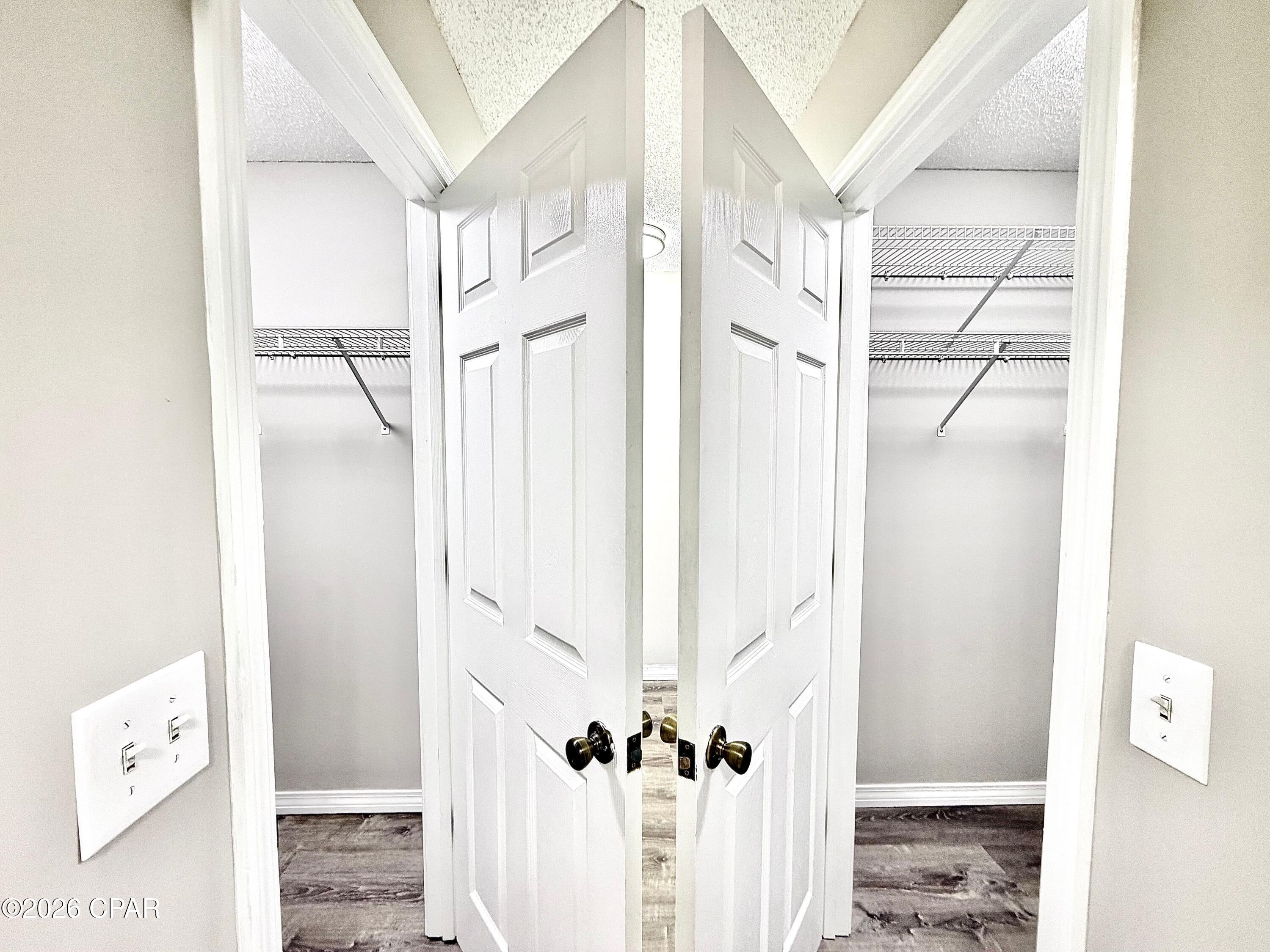 Image 17 For 8116 Heritage Woods Lane