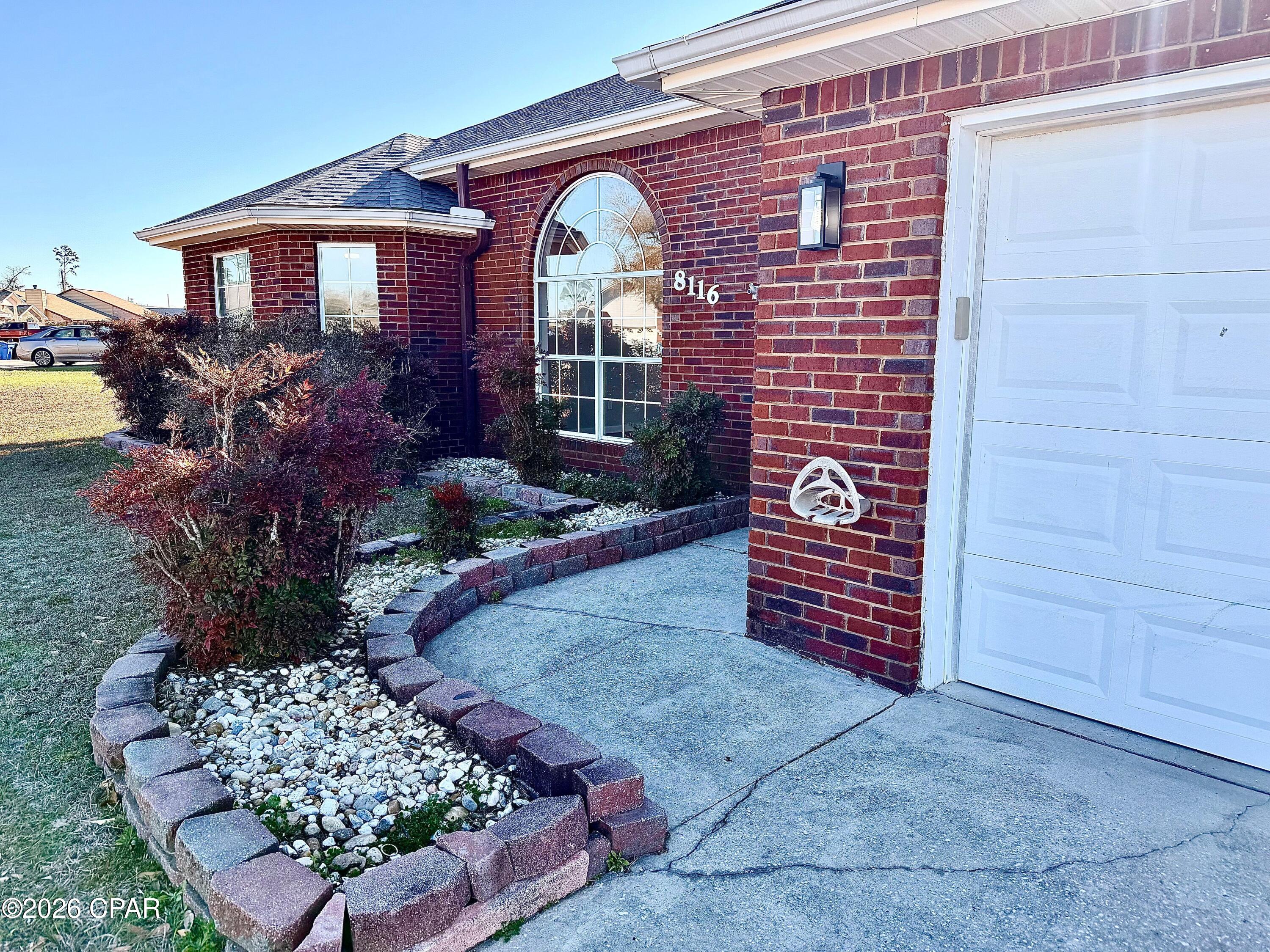 Image 2 For 8116 Heritage Woods Lane