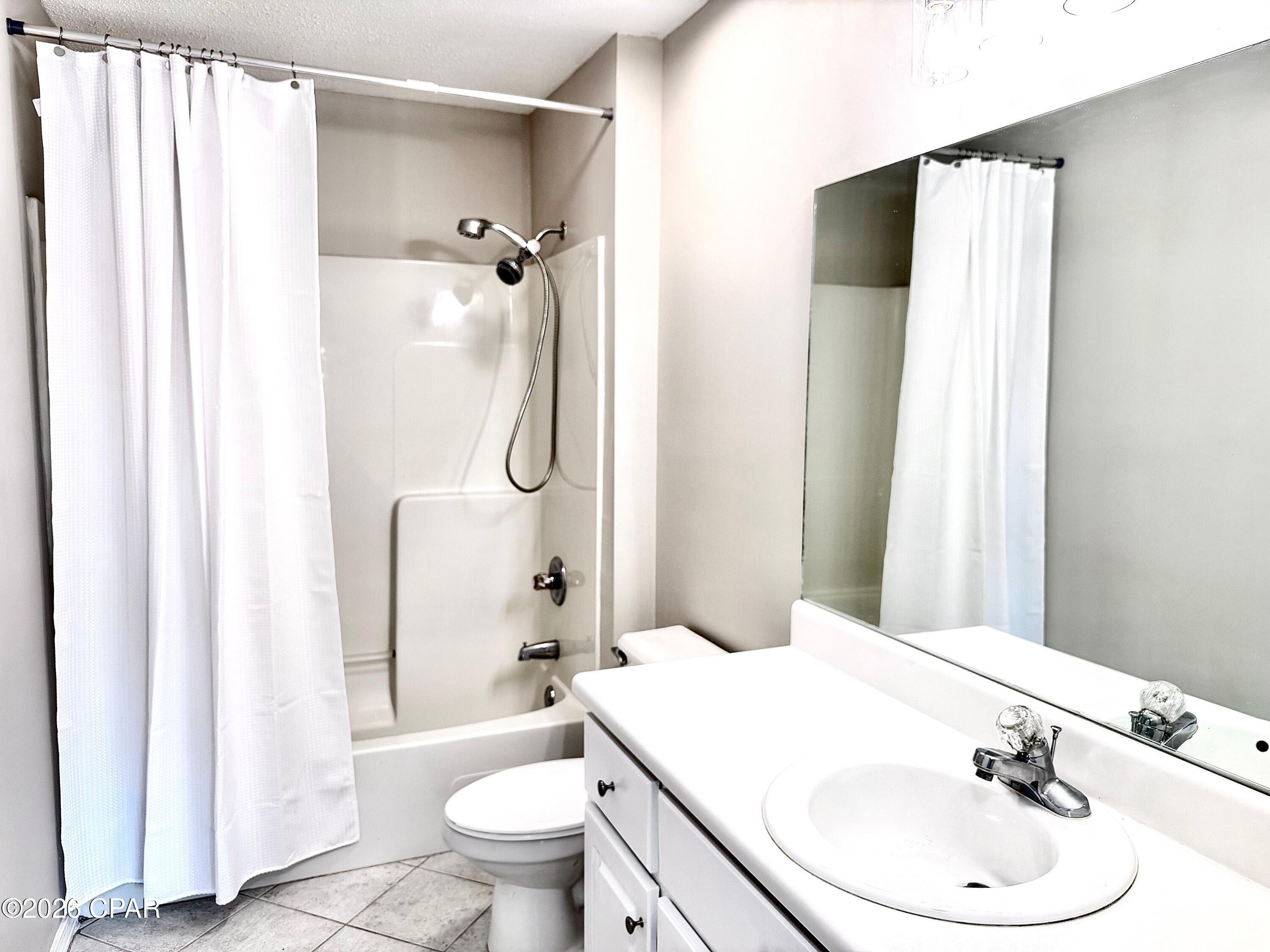 Image 25 For 8116 Heritage Woods Lane