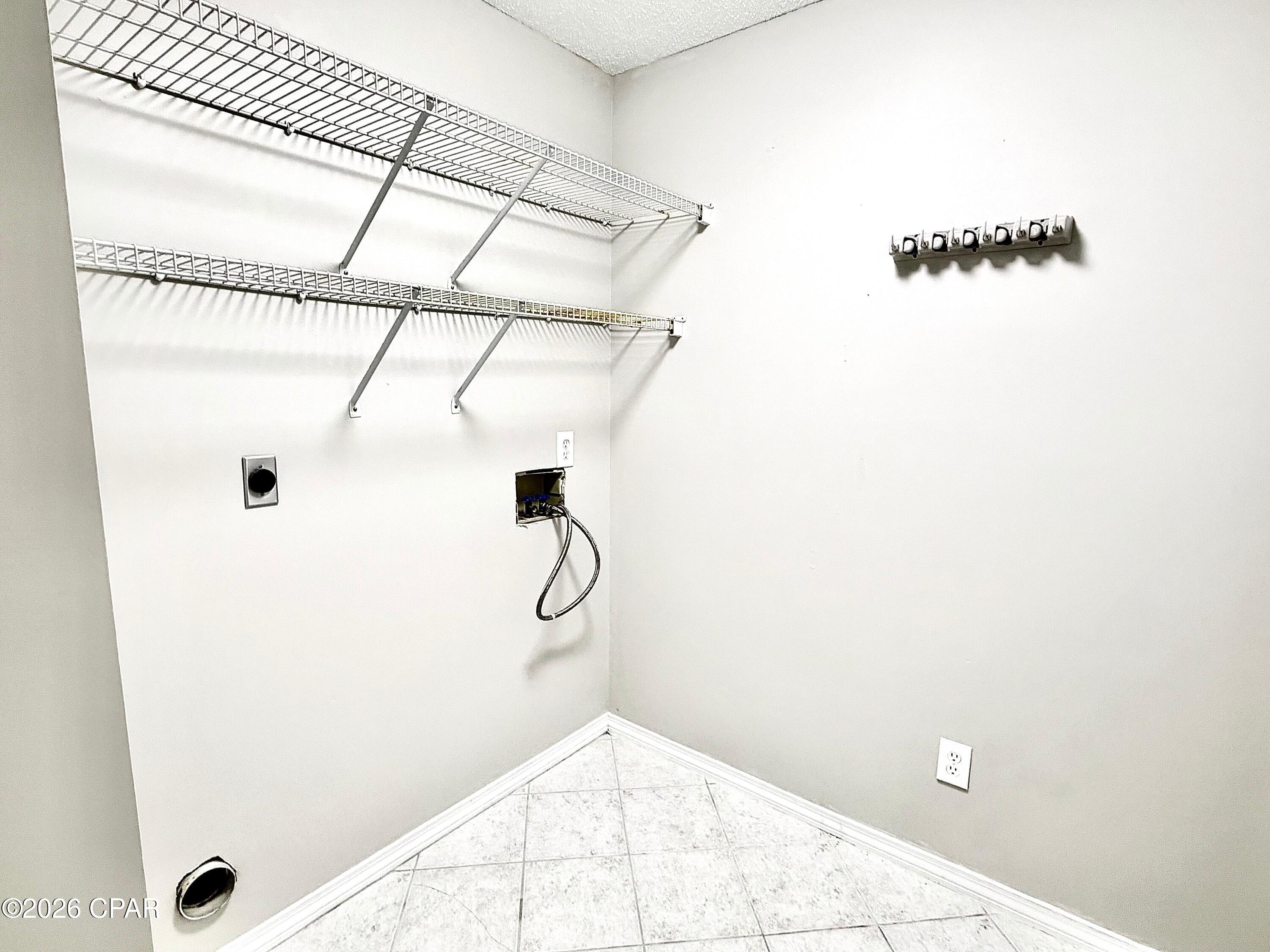 Image 30 For 8116 Heritage Woods Lane