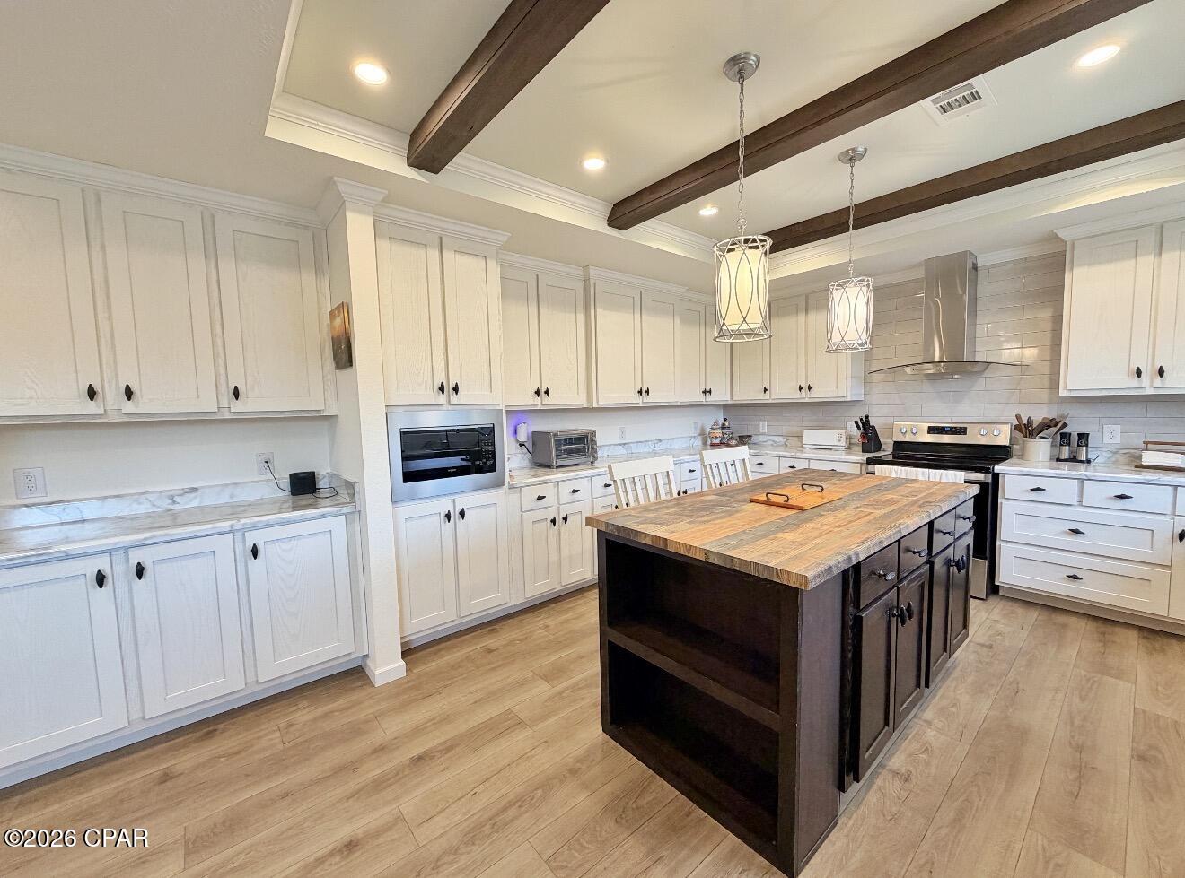 Image 11 For 686 Alford Road