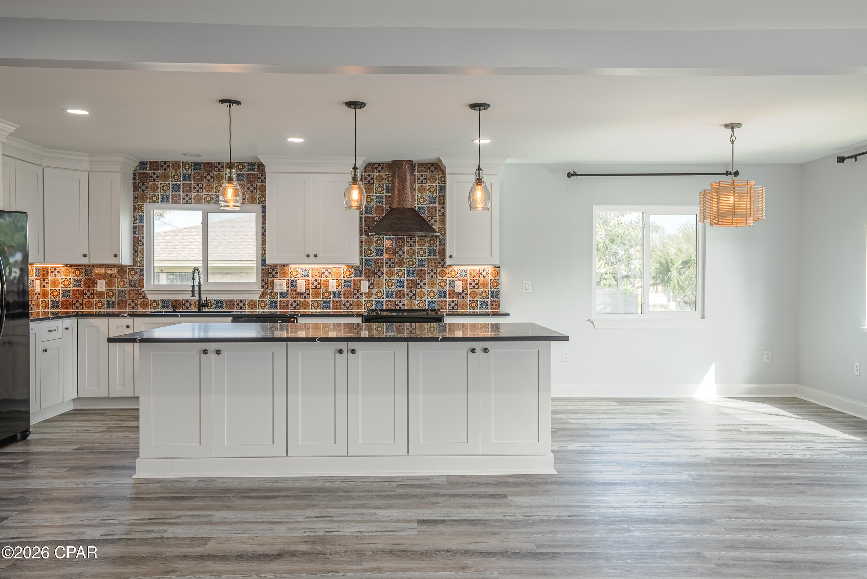 Listing photo id 13 for 4520 Misty Lane