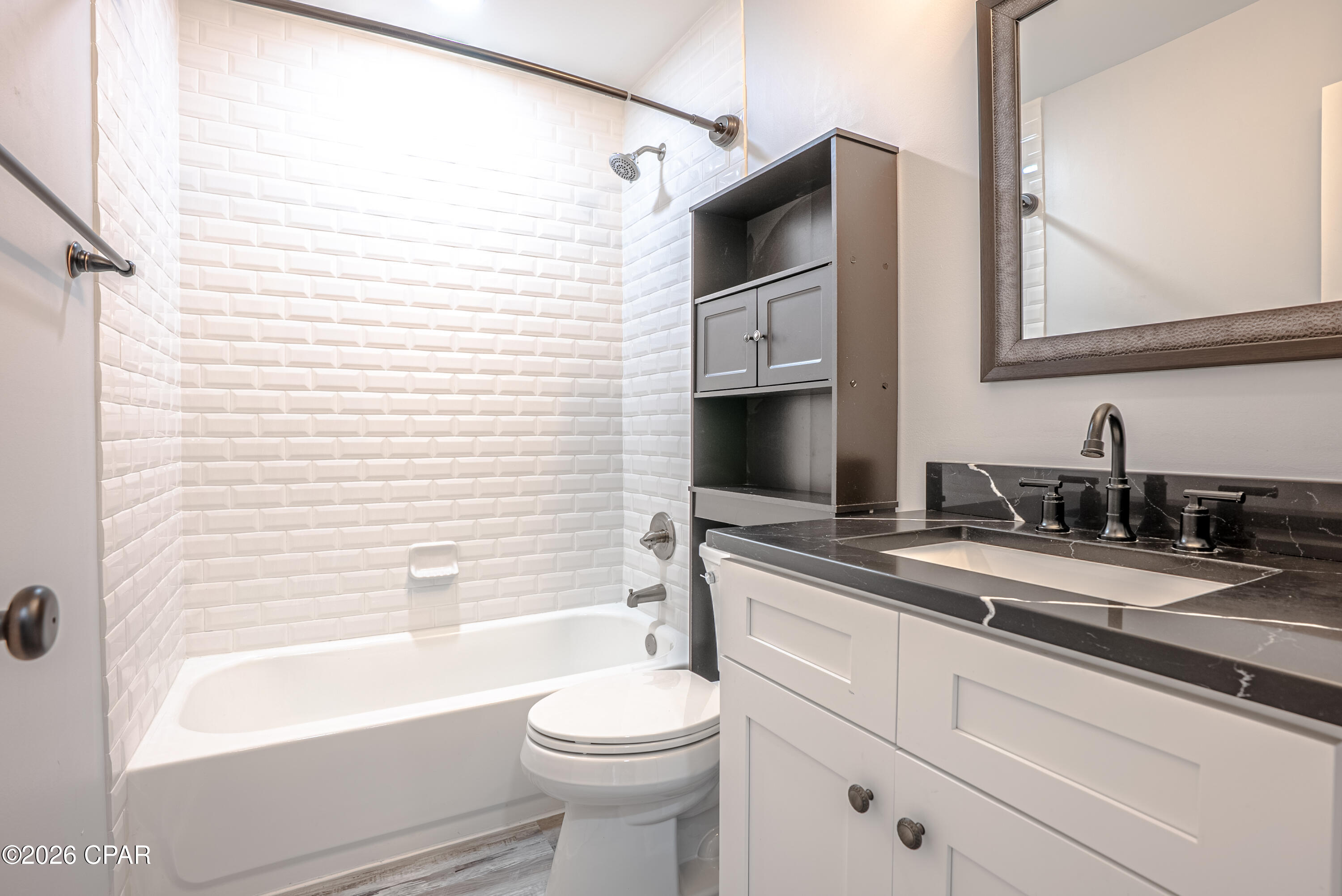 Listing photo id 34 for 4520 Misty Lane