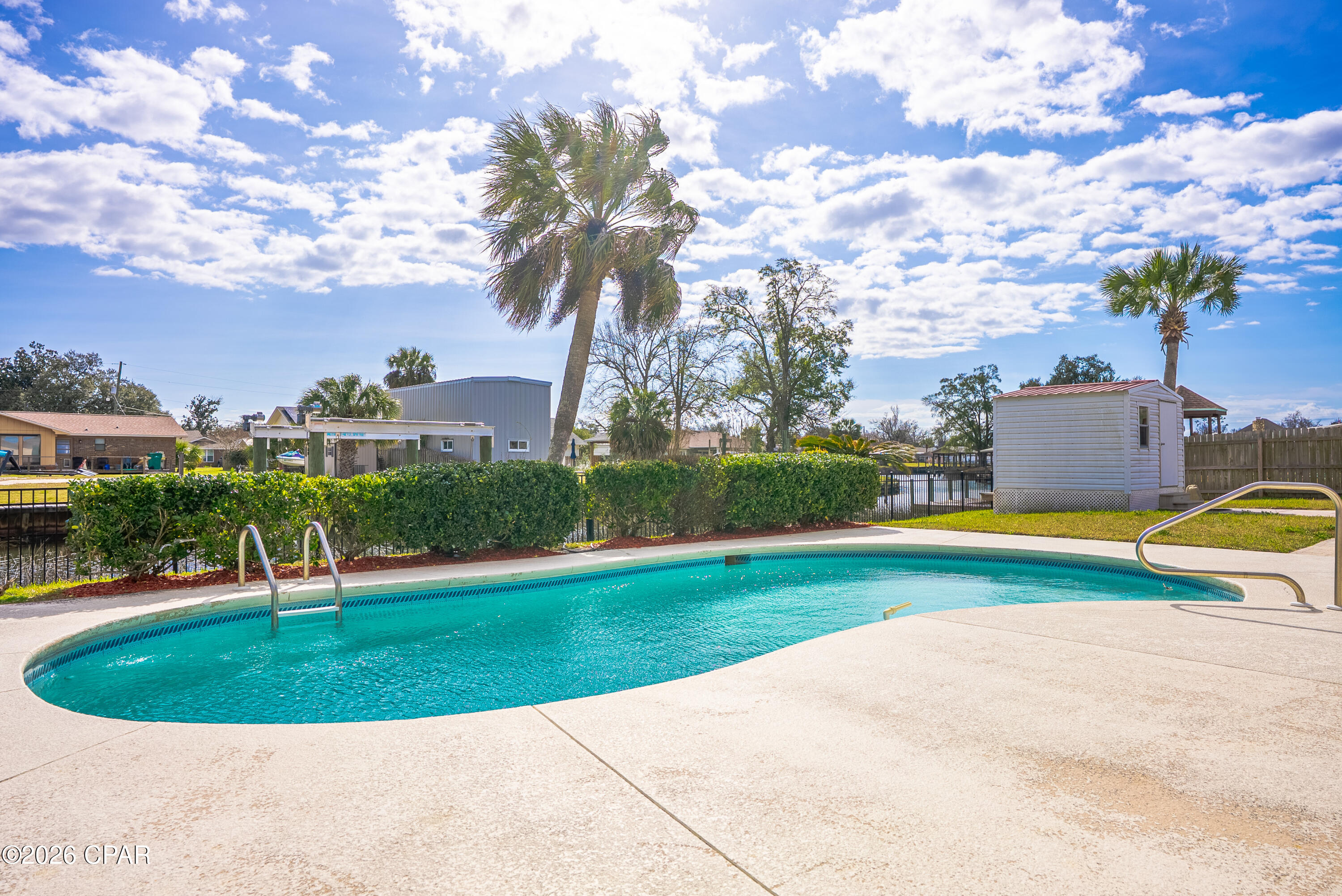 Listing photo id 5 for 4520 Misty Lane