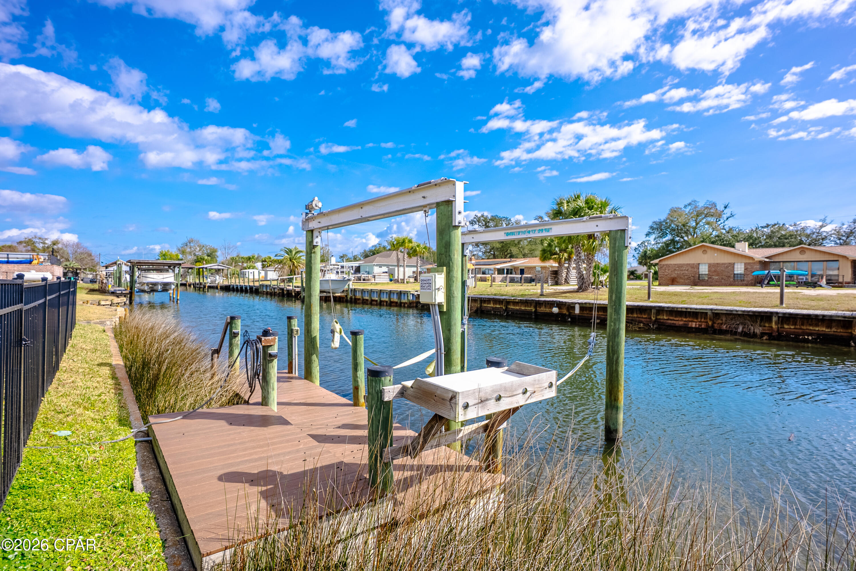 Listing photo id 55 for 4520 Misty Lane