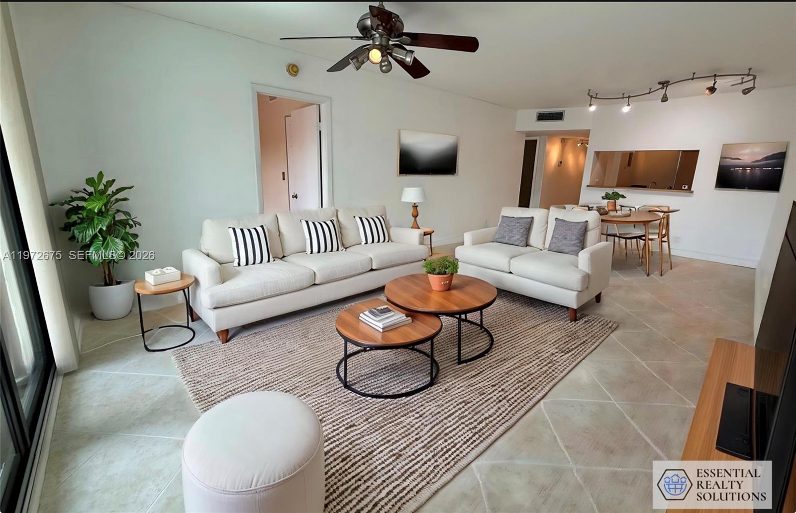 Gardens At Pembroke Lakes