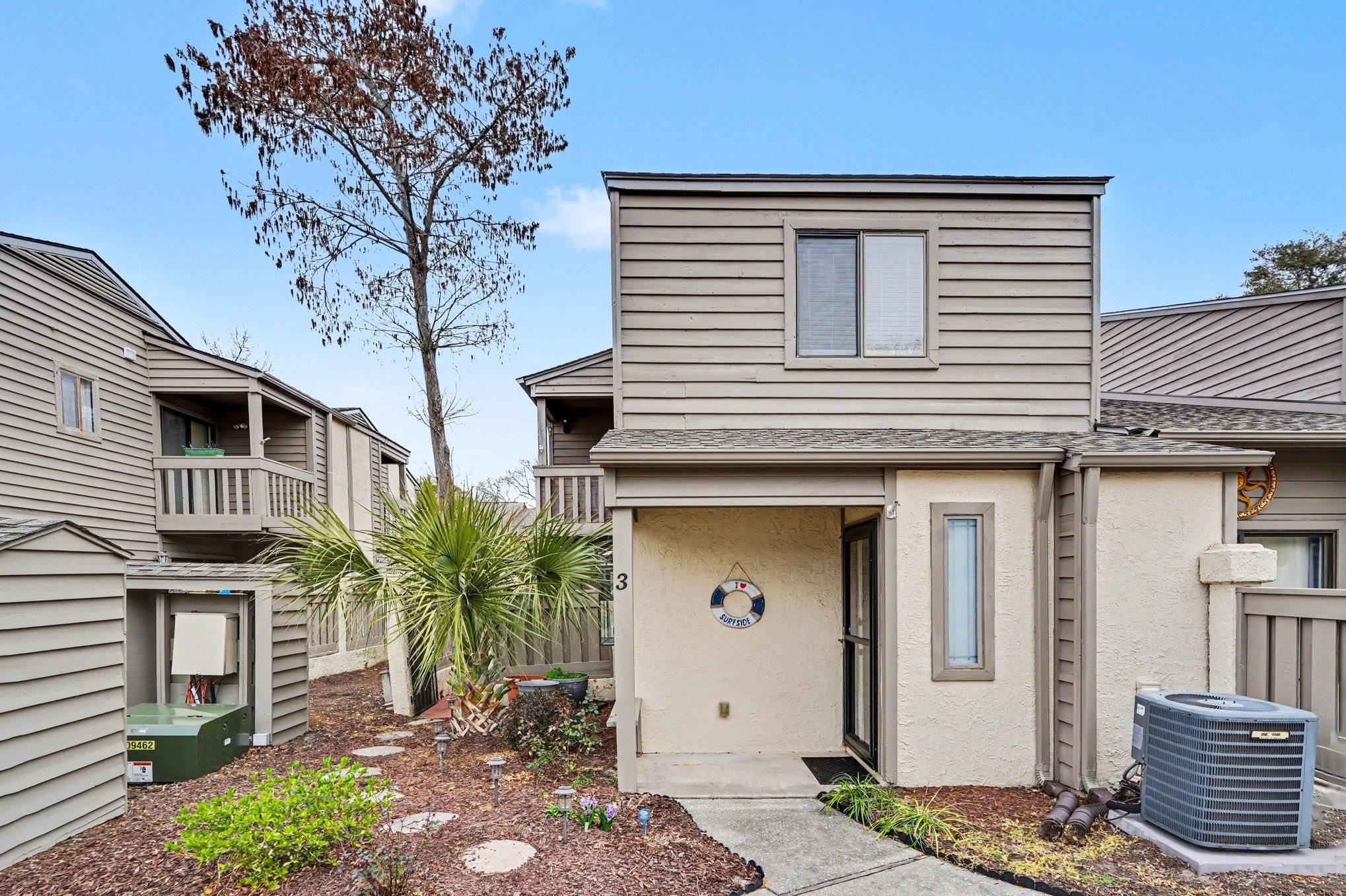 610 15th Ave. S UNIT #3 Myrtle Beach, SC 29575