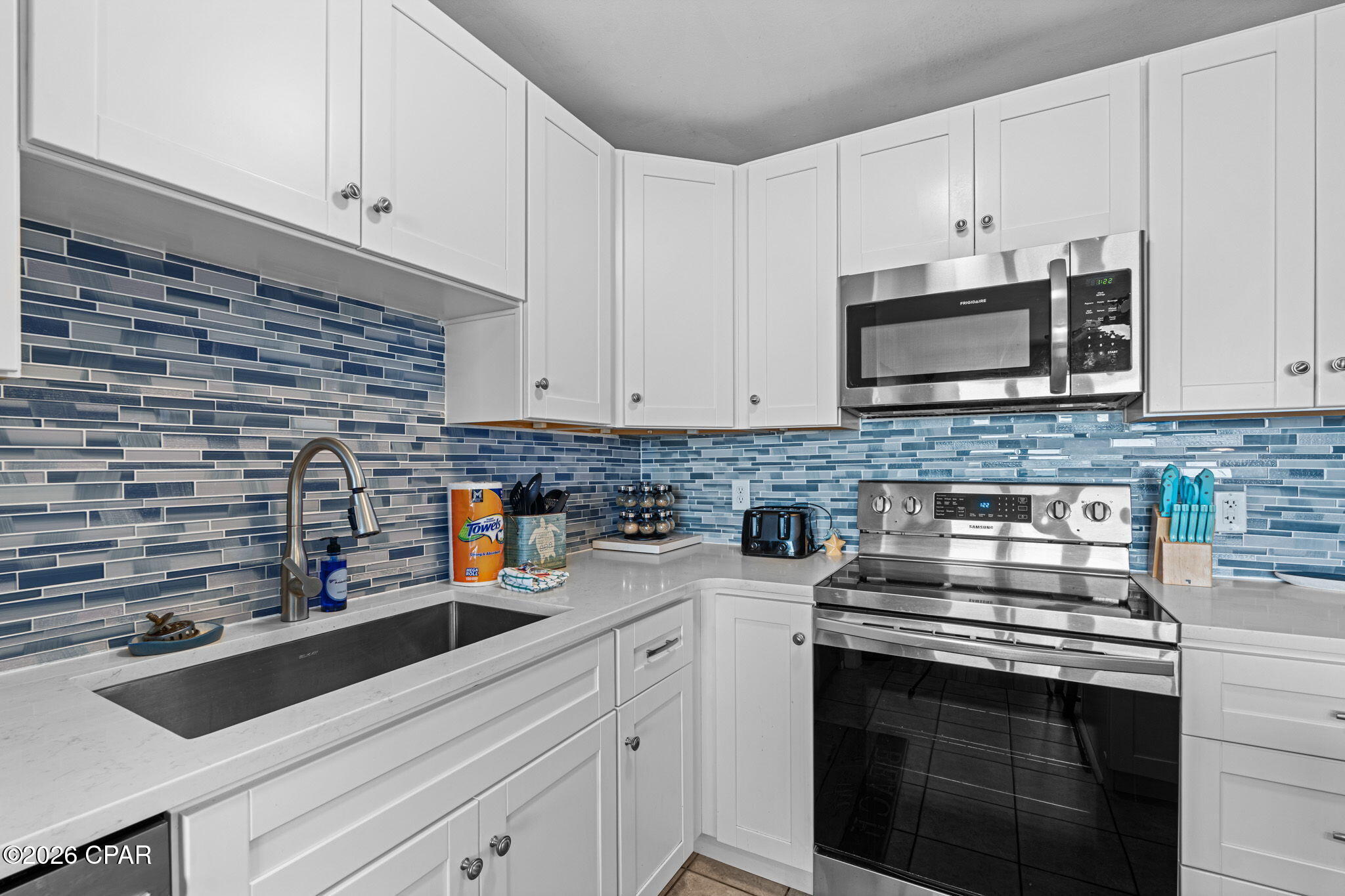Image 5 For 9860 Thomas Drive 1006