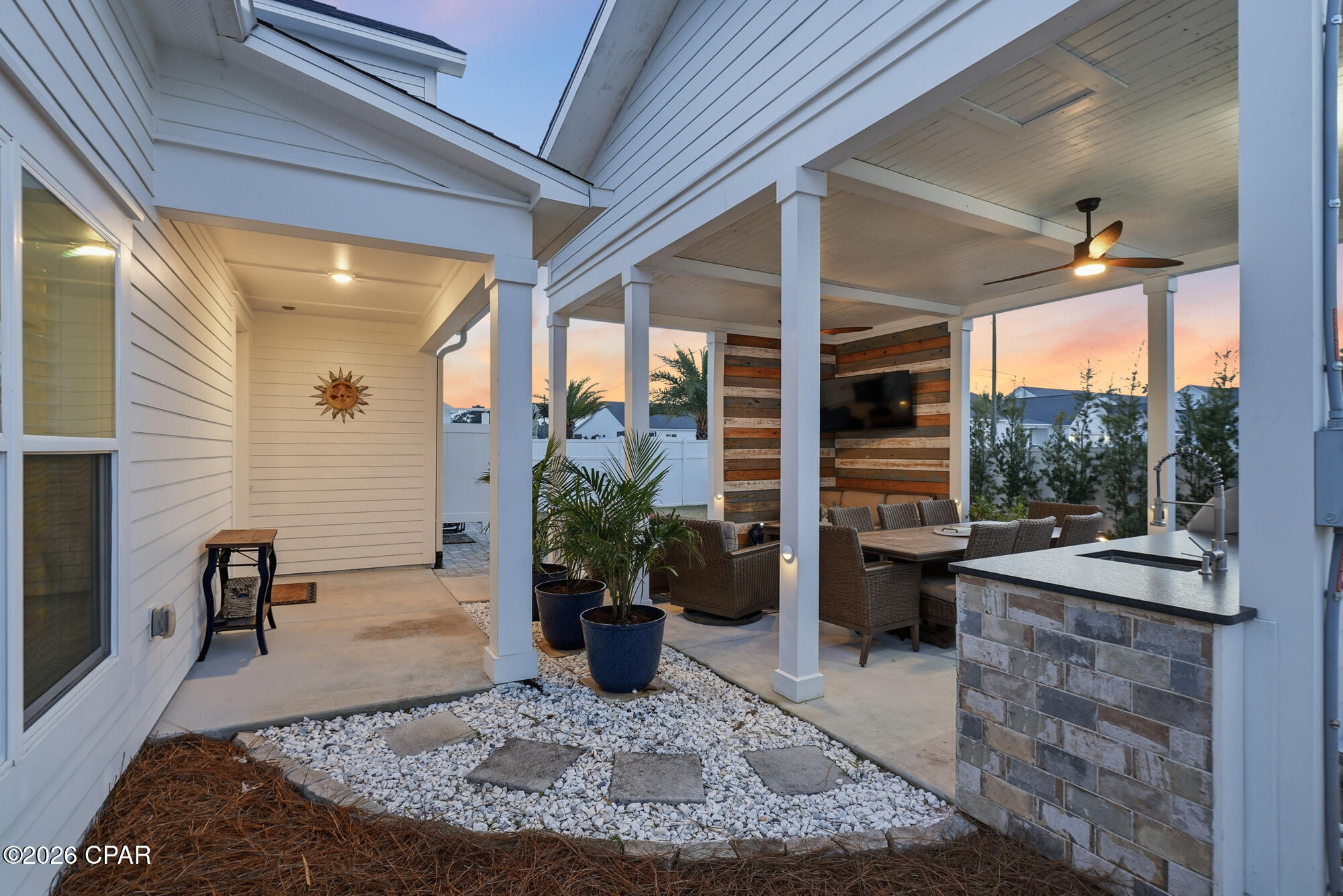 Image 19 For 725 Landing Circle