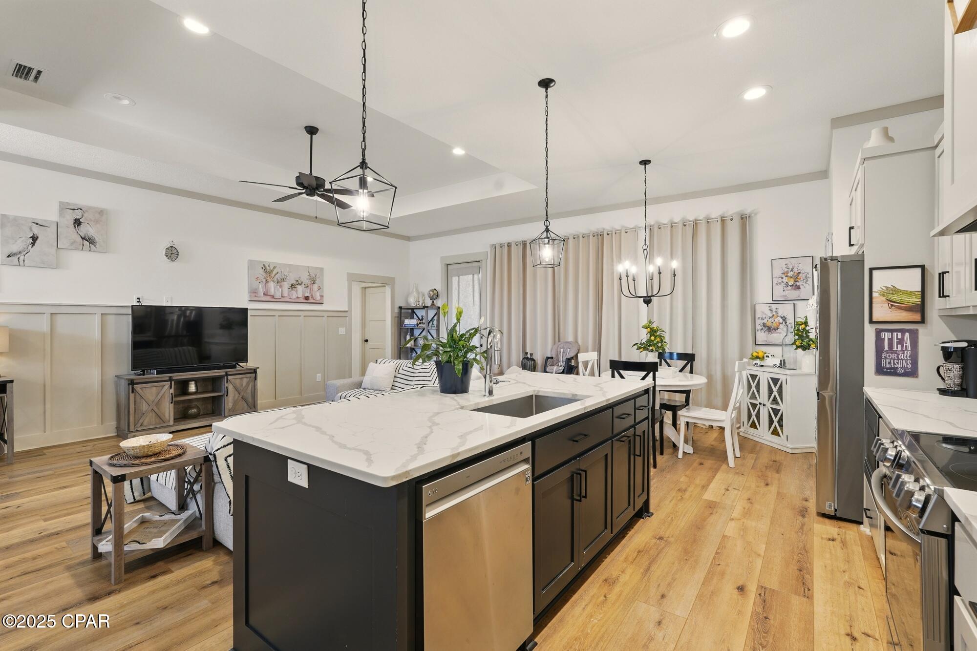 Image 15 For 3928 Sandpine Way