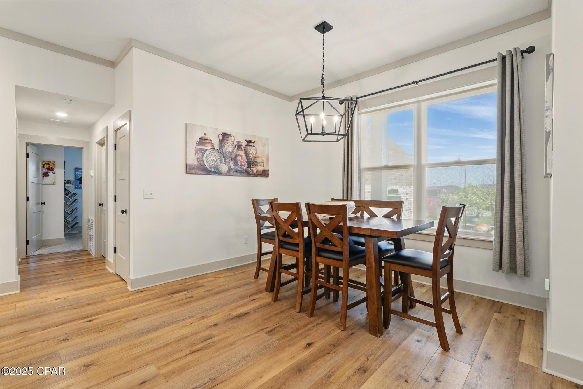 Image 9 For 3928 Sandpine Way