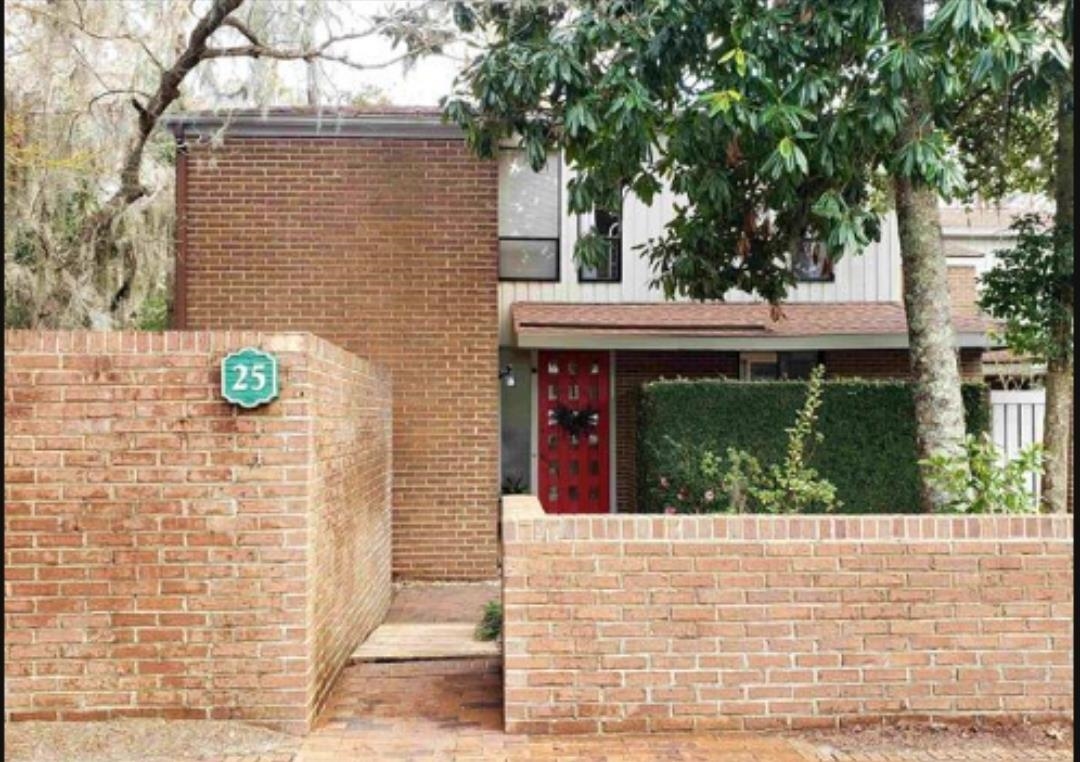 25 Chapel Creek Rd. Pawleys Island, SC 29585