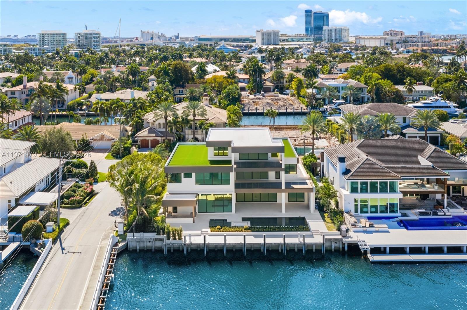 Homes for sale in Fort Lauderdale, FL | 23 Isla Bahia Dr, Fort Lauderdale, FL 33316 | MLS# A11971979