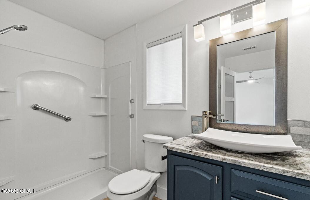 Image 12 For 421 Oleander Circle