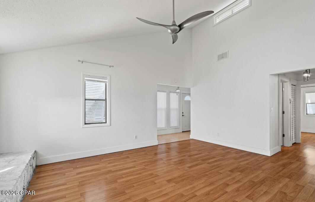 Image 9 For 421 Oleander Circle