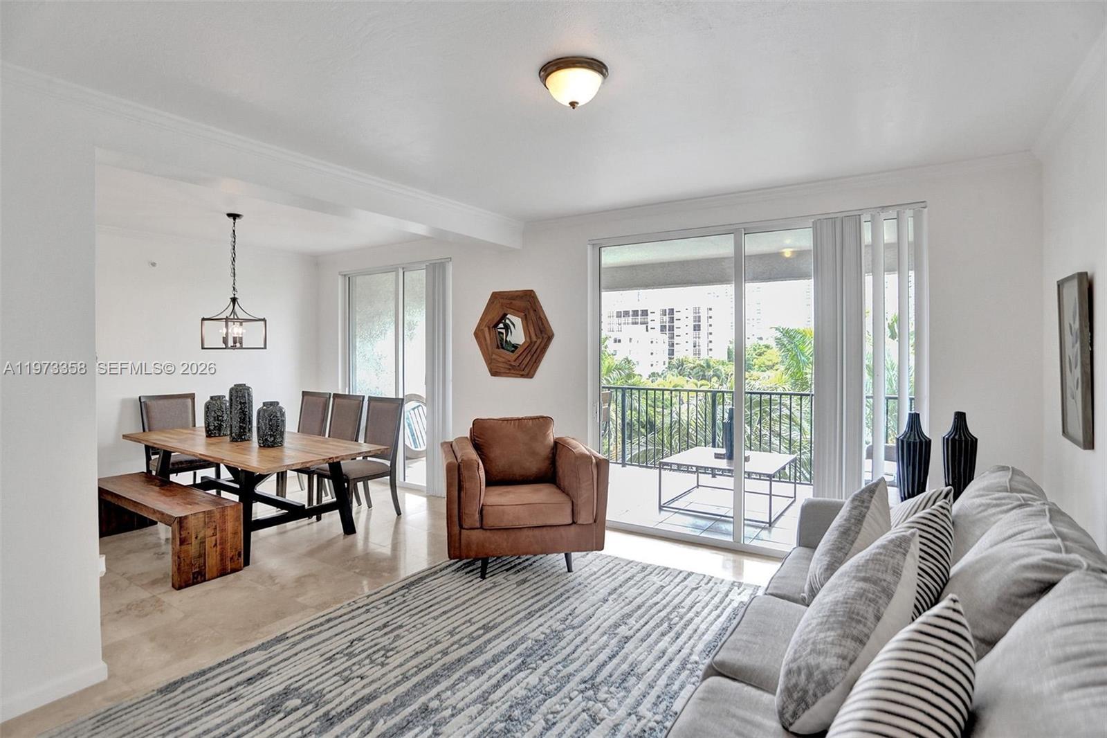 Porto Bellagio Condo