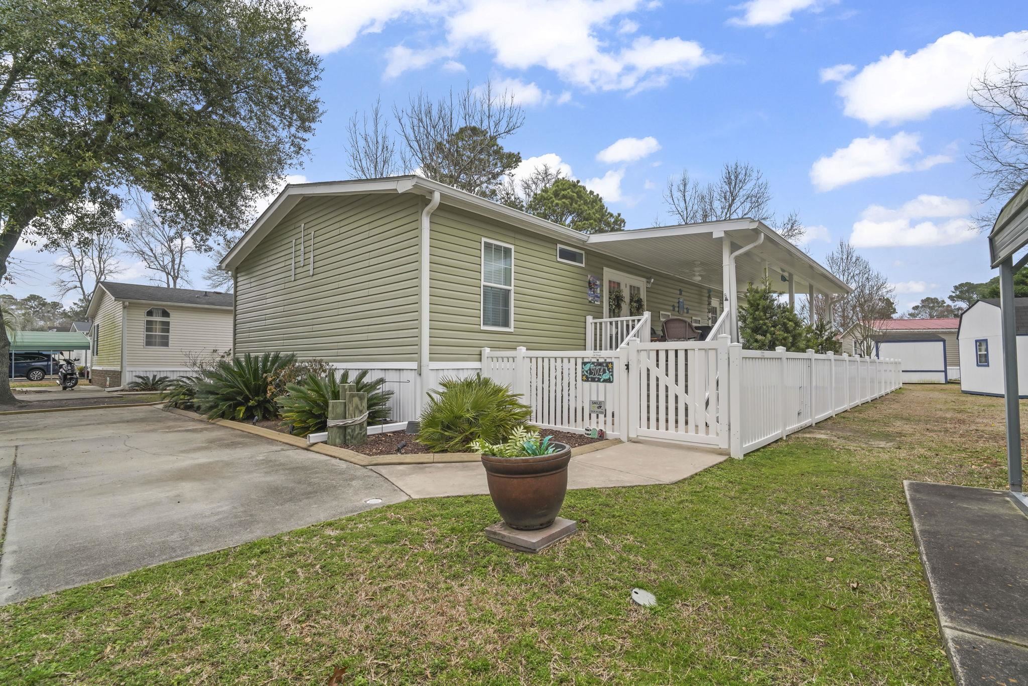 904 Southpark Dr. Myrtle Beach, SC 29577