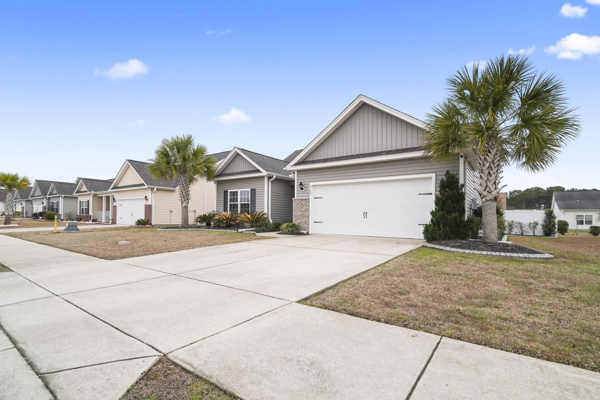 4104 Woodcliffe Dr. Conway, SC 29526