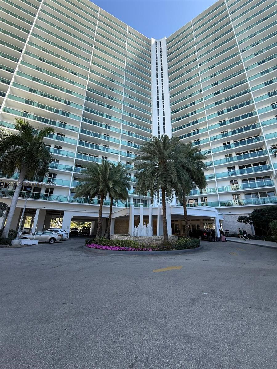 Arlen House East Condo