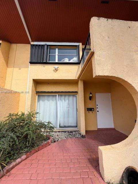 Taracoma Townhomes Condo