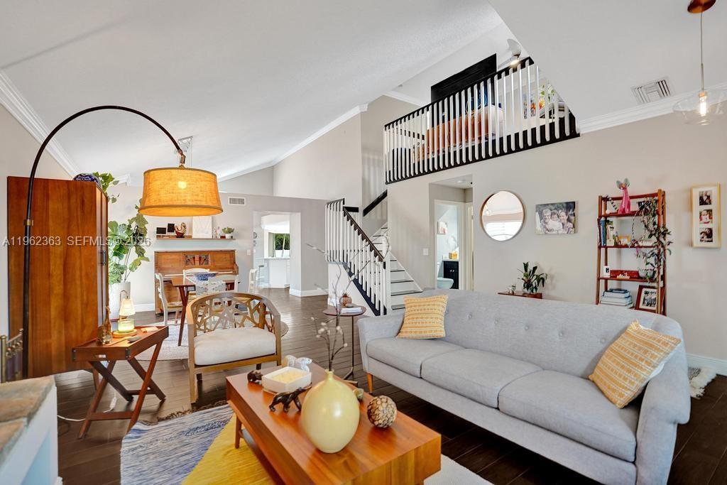 Homes for sale in Parkland, FL | 5720 Nw 62nd Mnr, Parkland, FL 33067 | MLS# A11962363