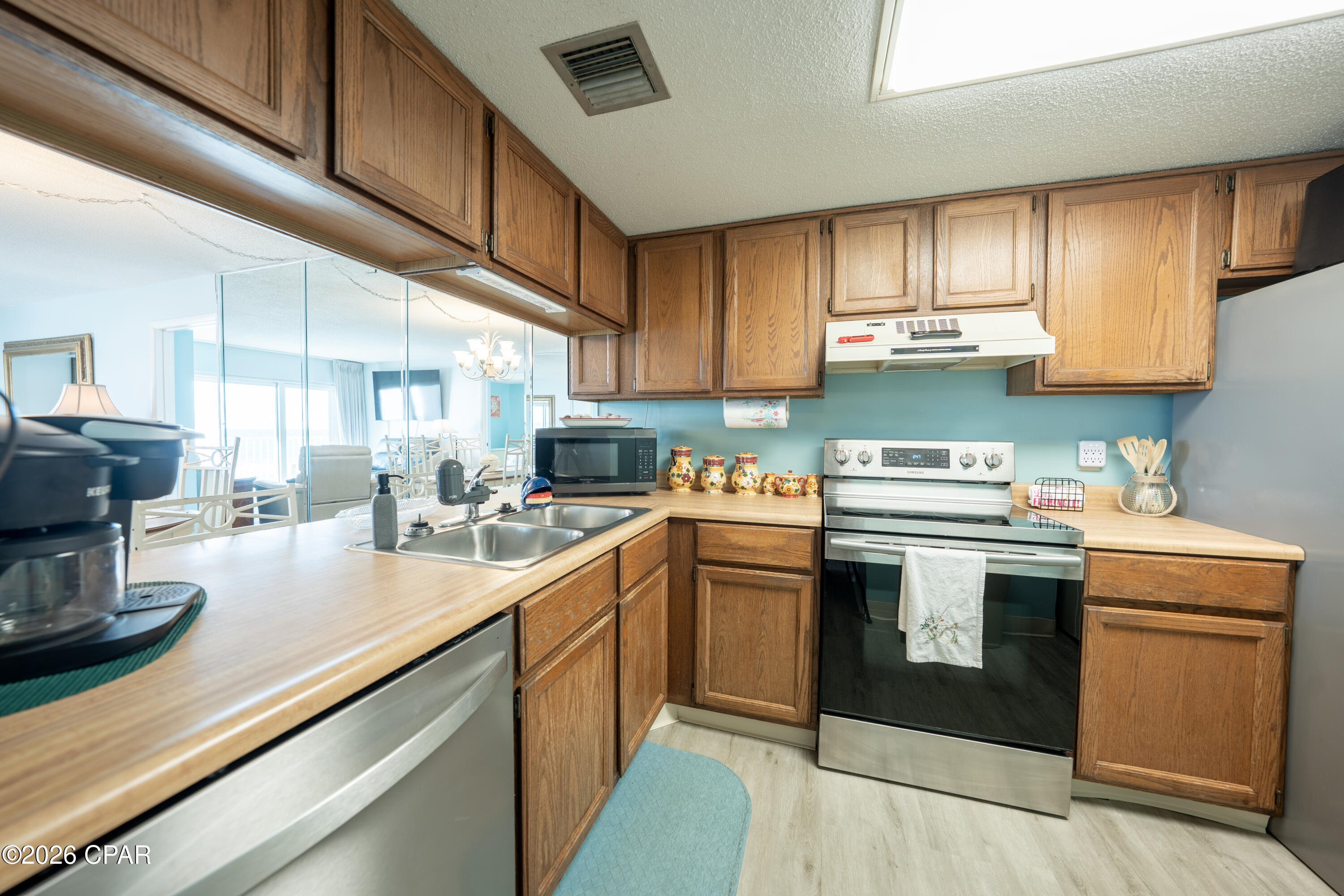 Image 20 For 4425 Thomas Drive 518