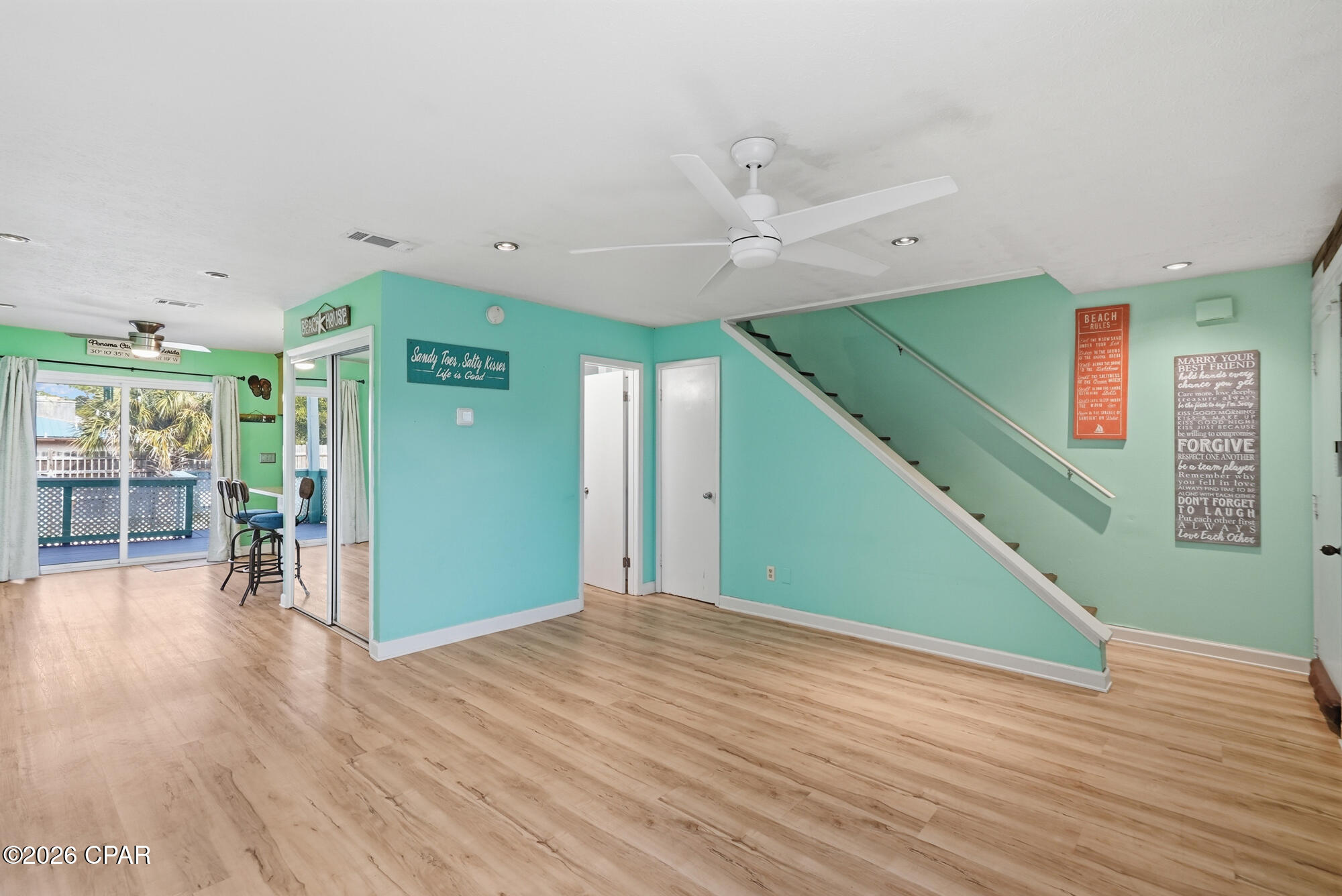 Image 10 For 5516 Beach Drive A