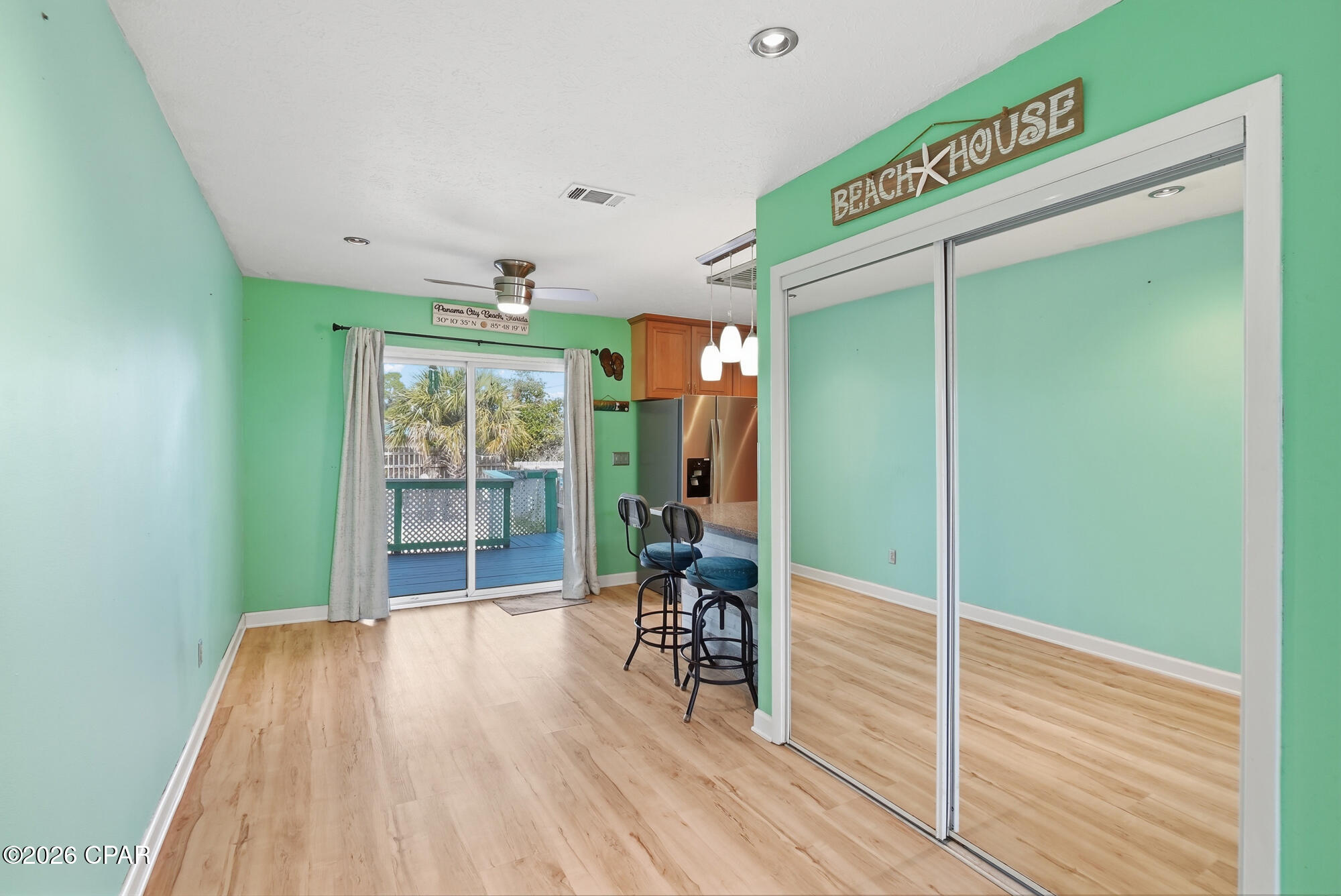 Image 13 For 5516 Beach Drive A