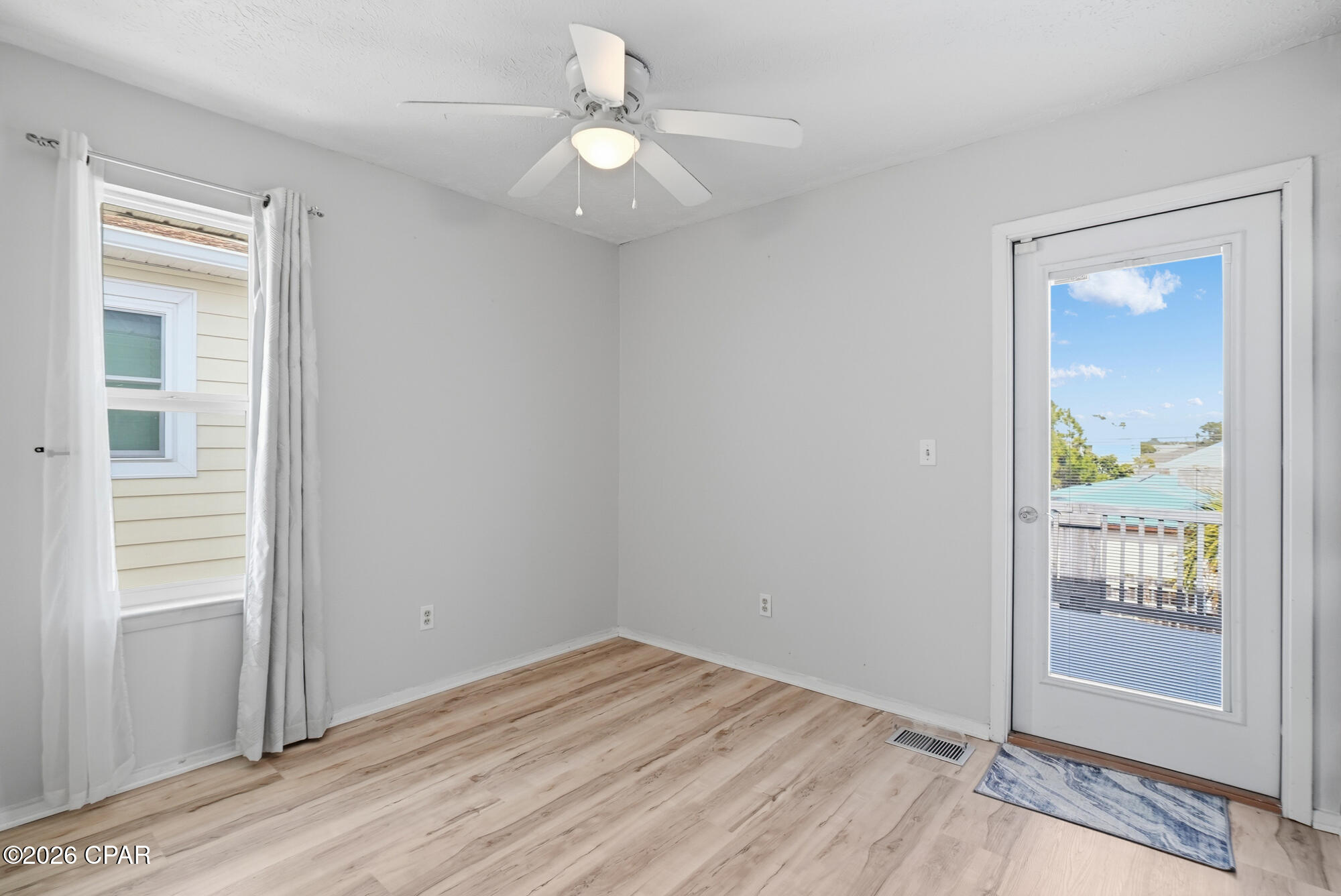 Image 30 For 5516 Beach Drive A