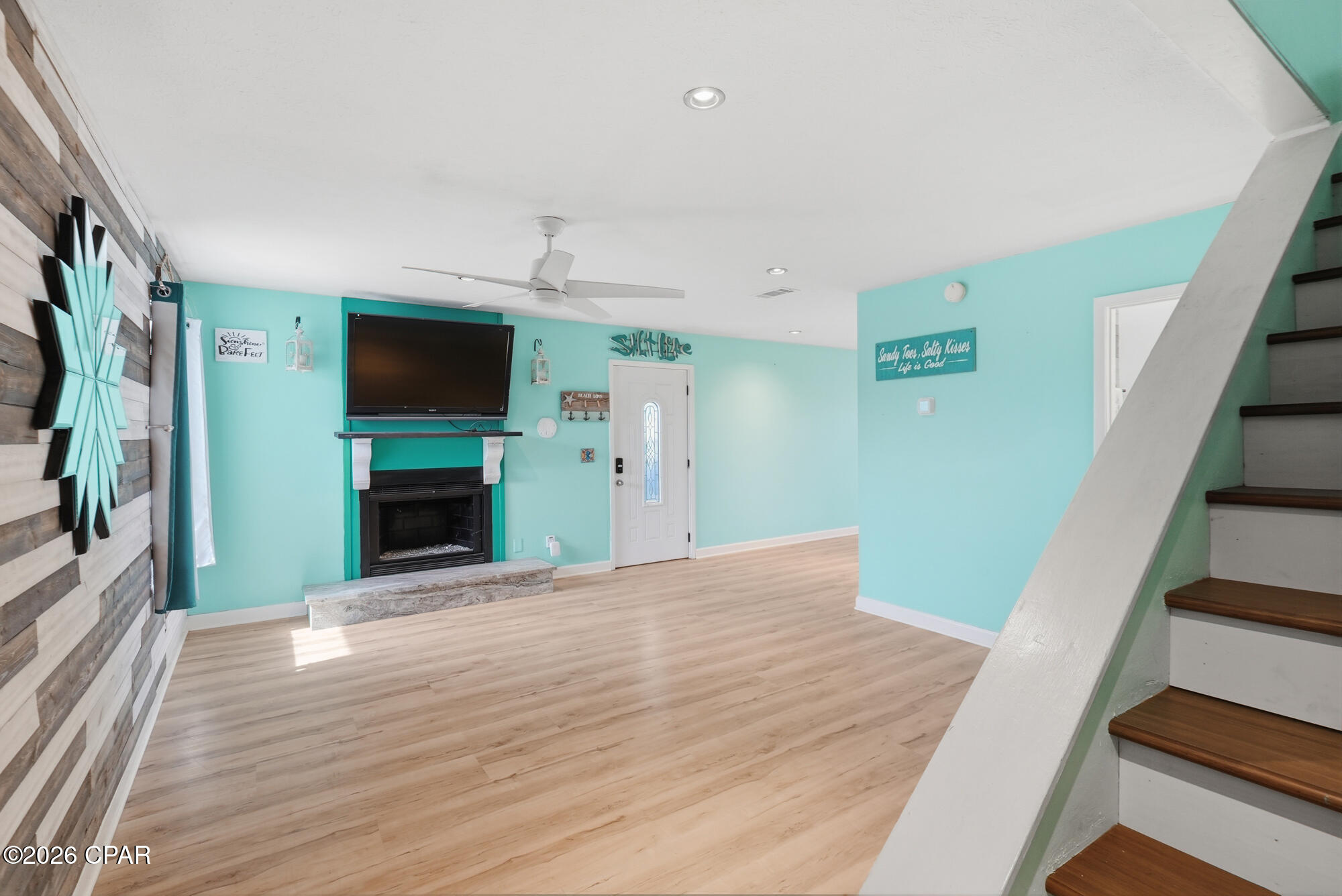 Image 8 For 5516 Beach Drive A