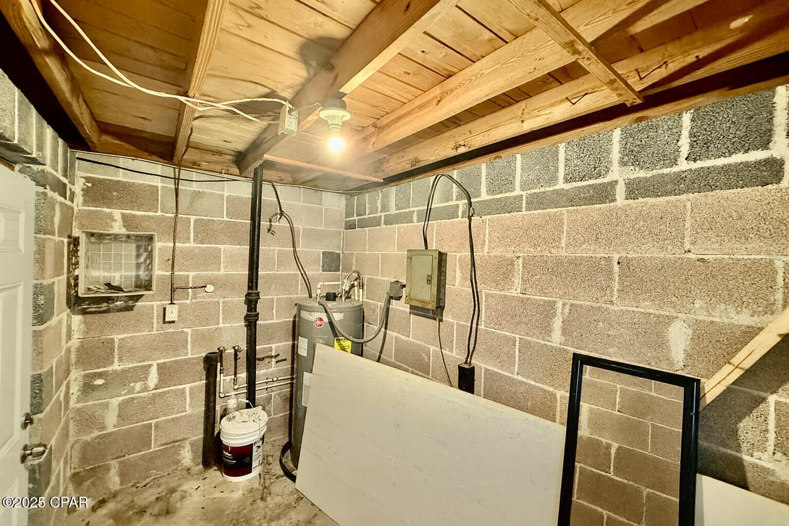 Image 24 For 1305 Flower Drive