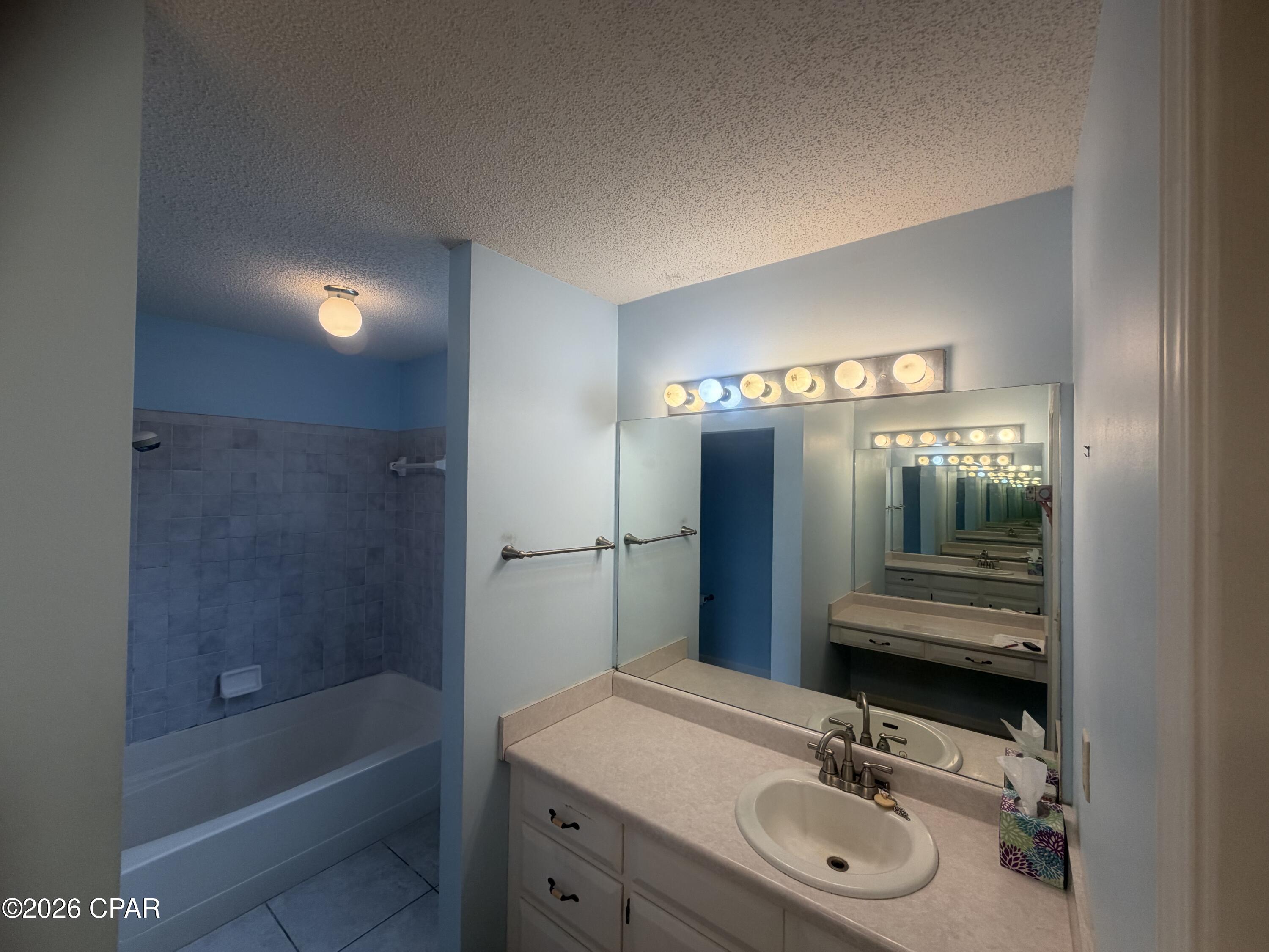 Image 14 For 209 Boca Shores Drive