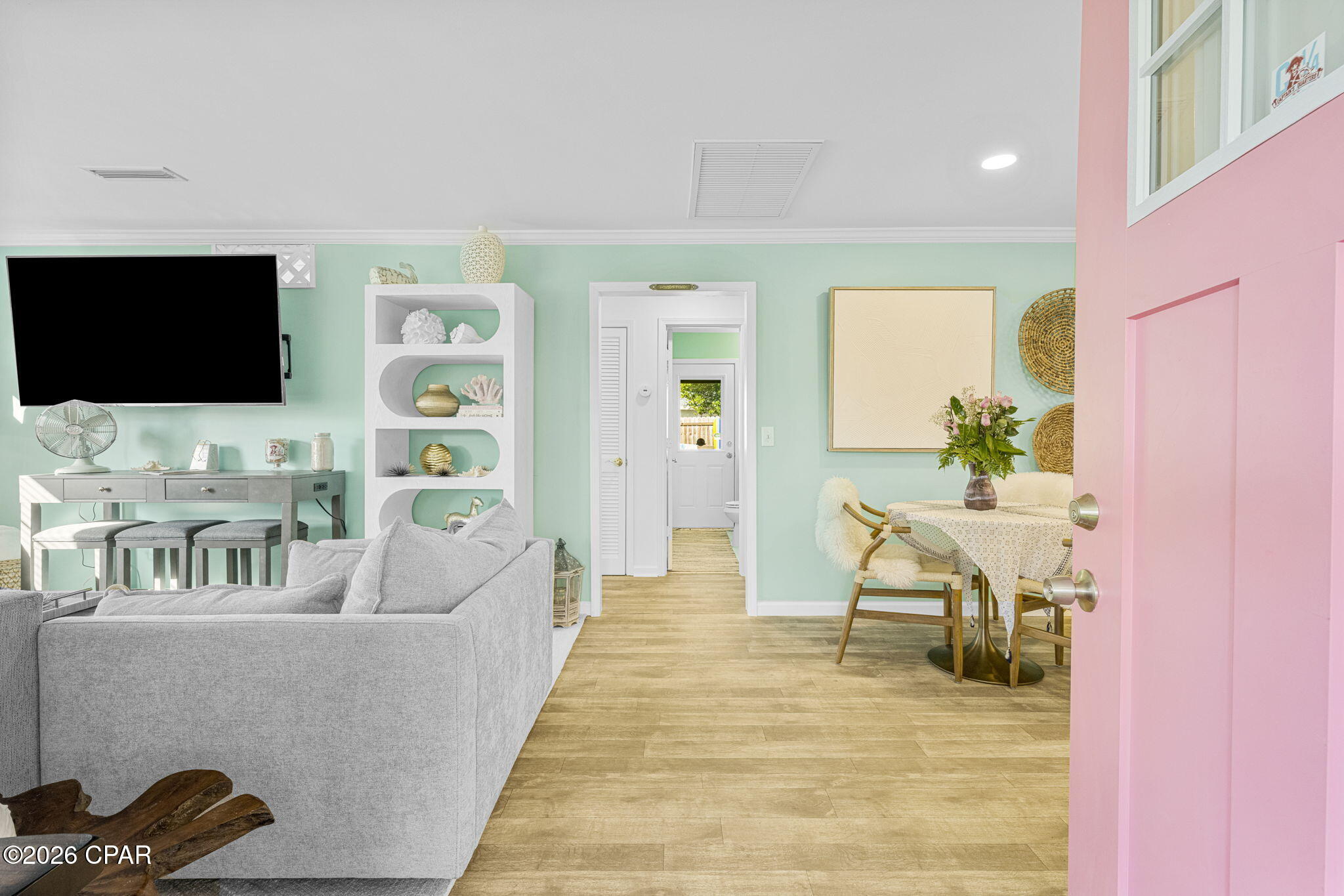 Image 8 For 301 Tanaga Street