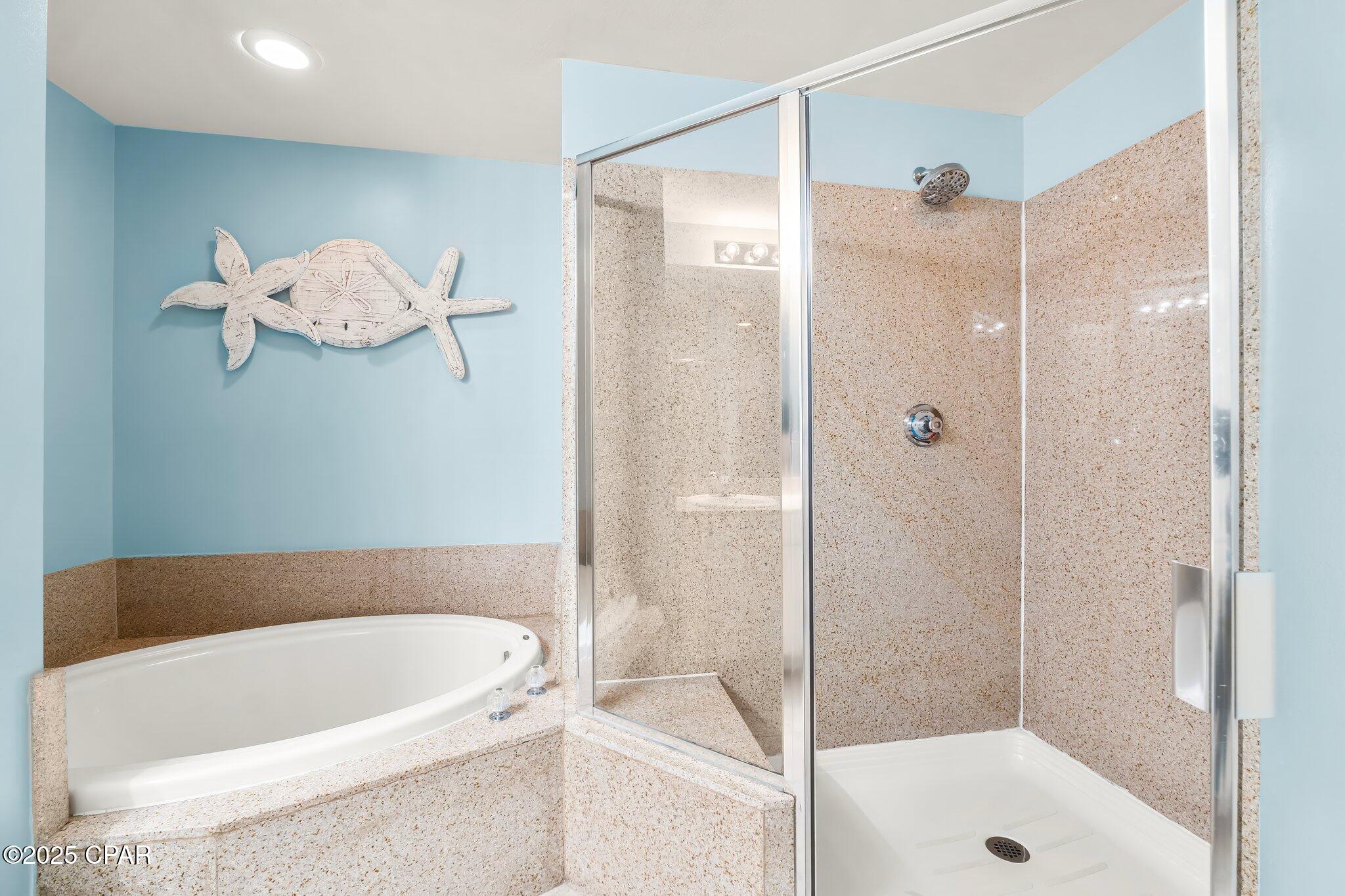 Image 23 For 9860 Thomas Drive 1107