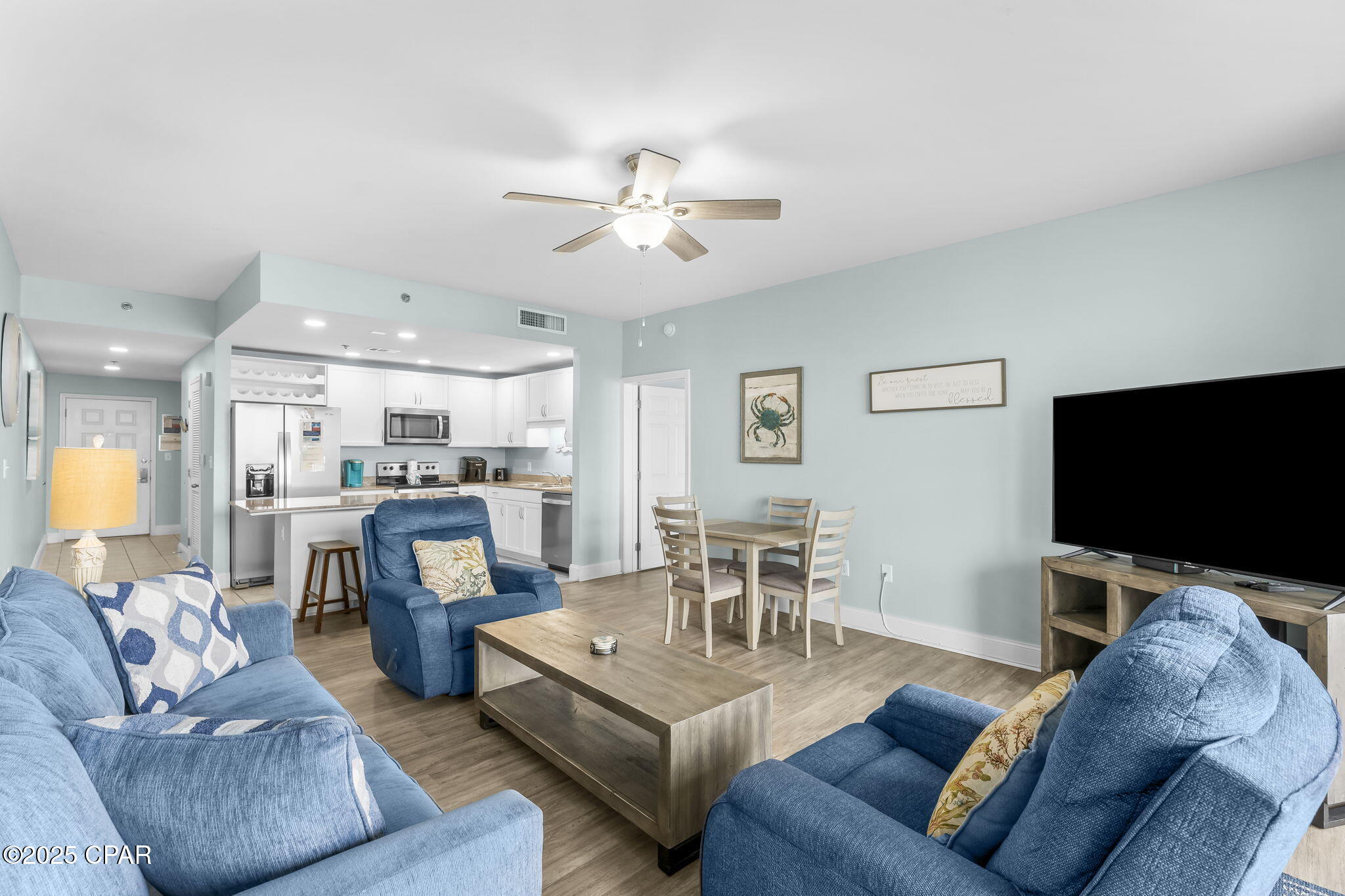 Image 6 For 9860 Thomas Drive 1107
