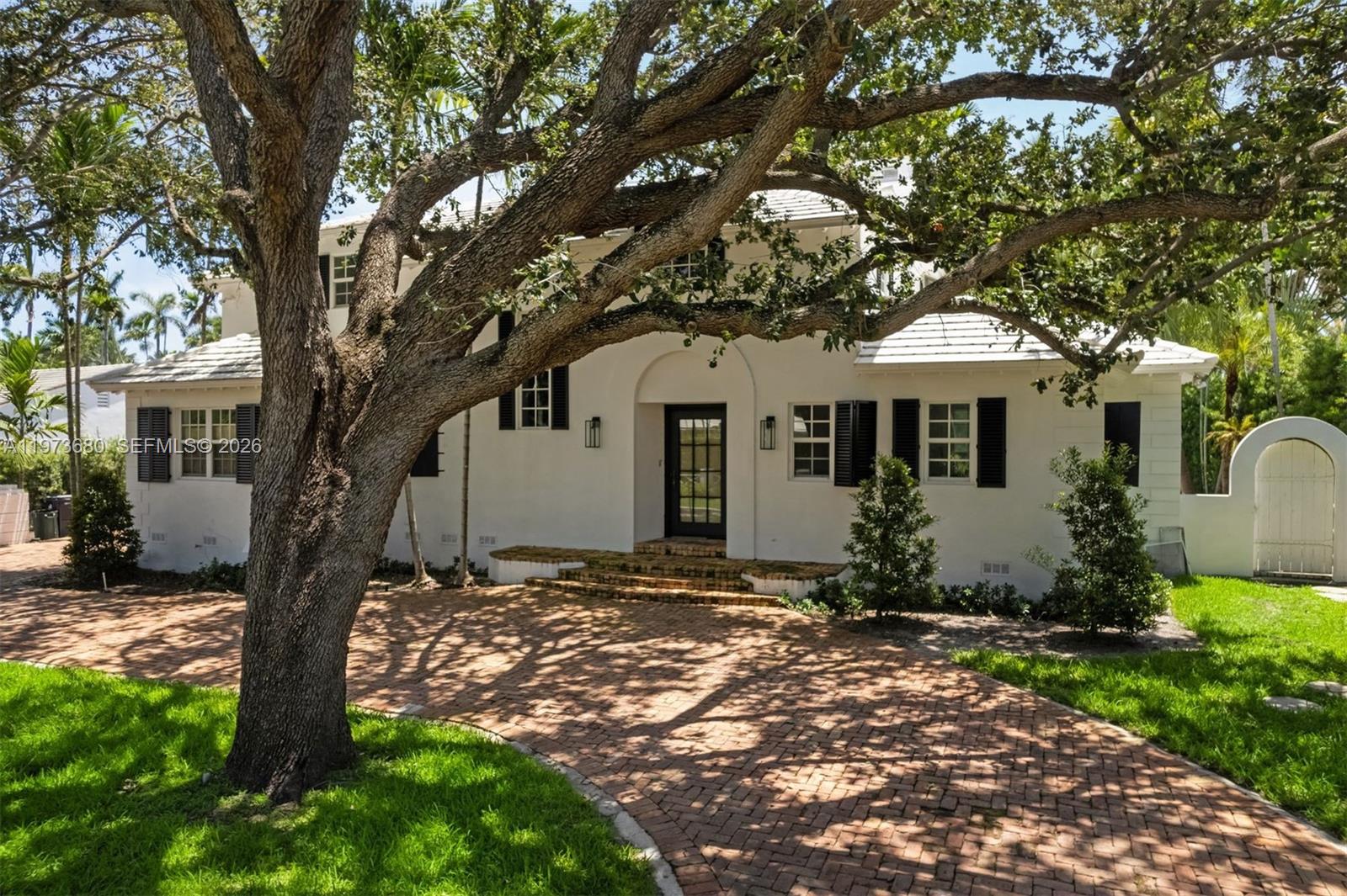 Homes for sale in Miami Beach, FL | 6675 Roxbury Ln, Miami Beach, FL 33141 | MLS# A11973680