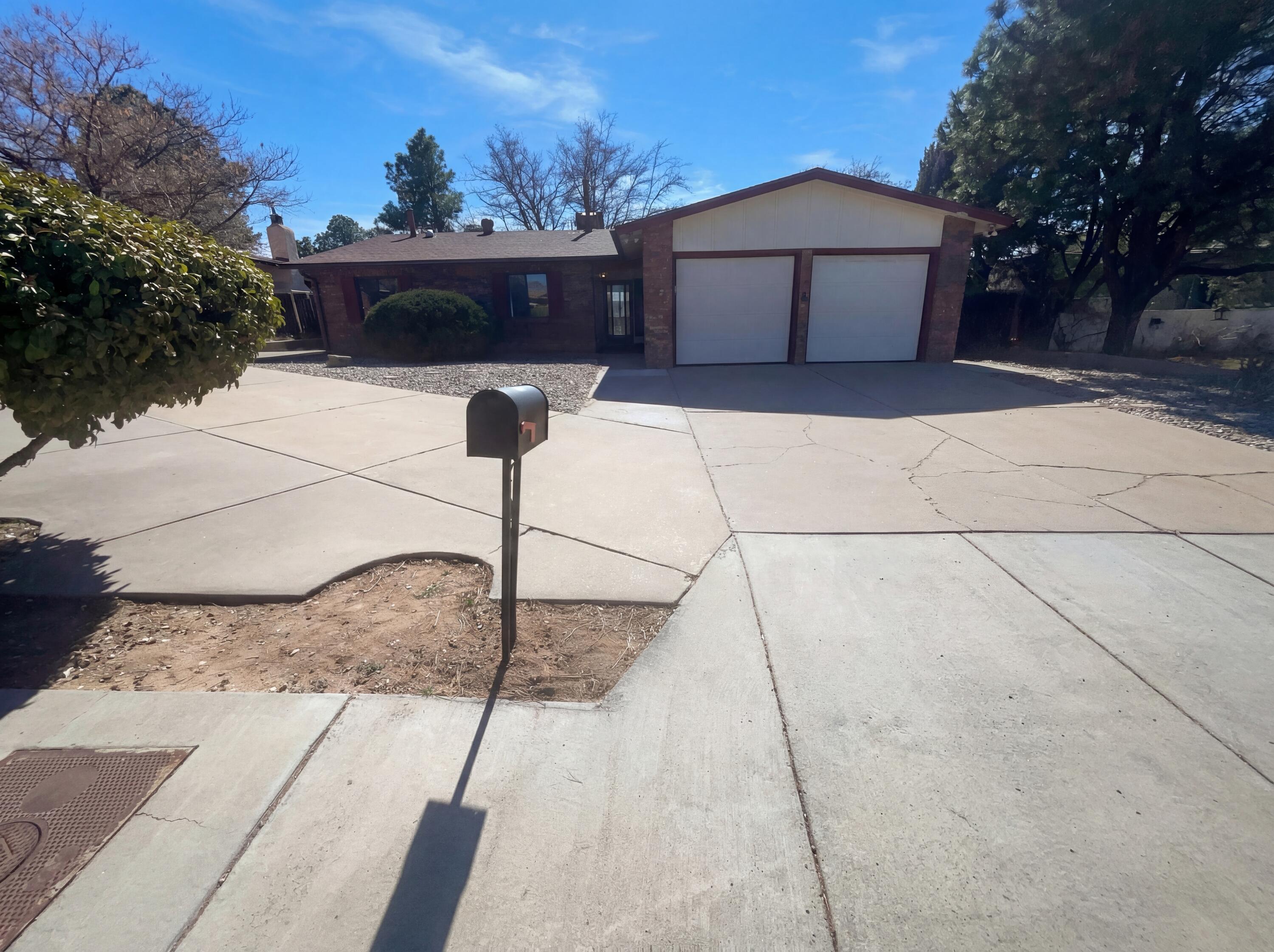 Homes for sale in Albuquerque, NM | 7212 Derickson Ave Ne, Albuquerque, NM 87109 | MLS# 1099000