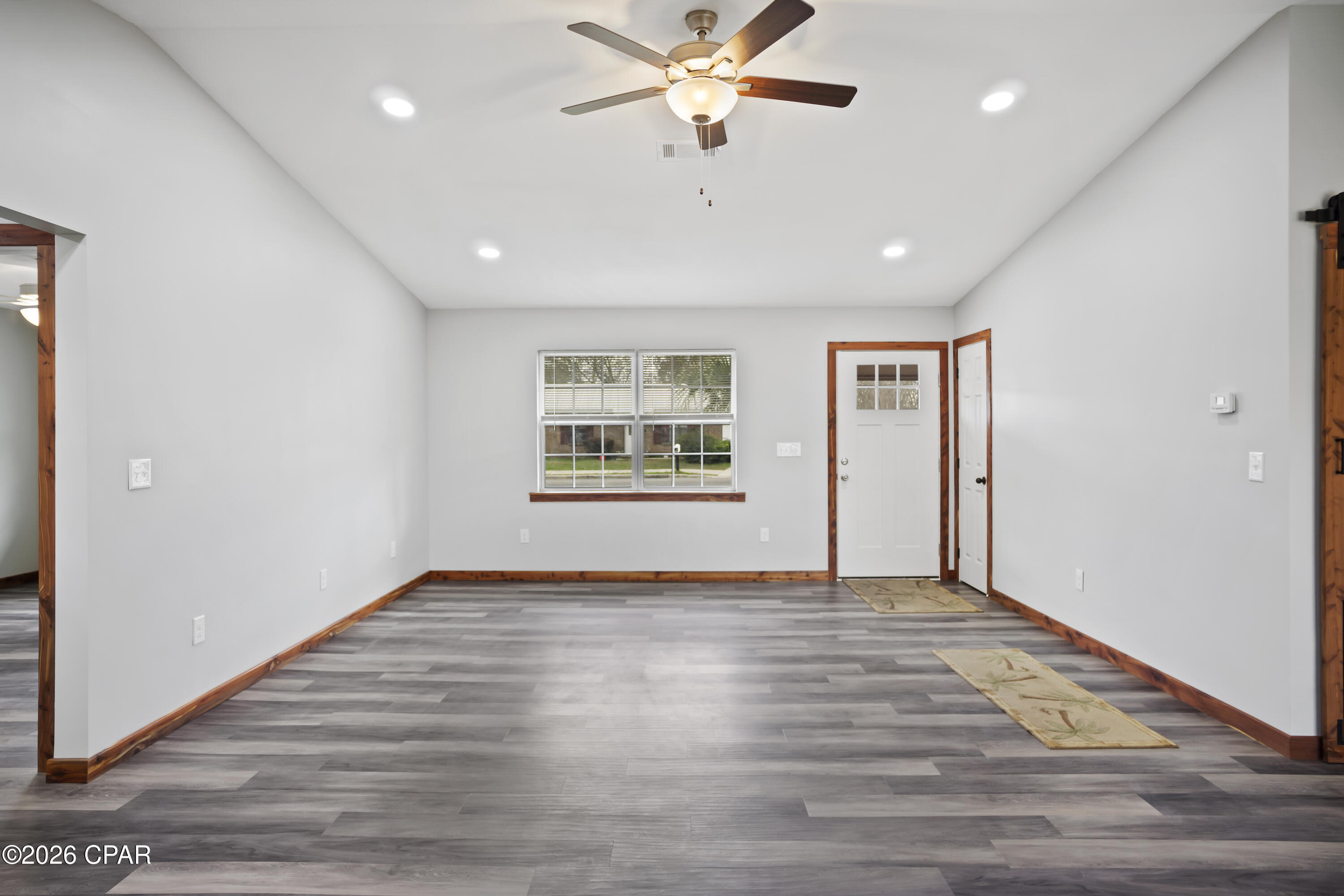 Image 13 For 20496 Lambert Avenue