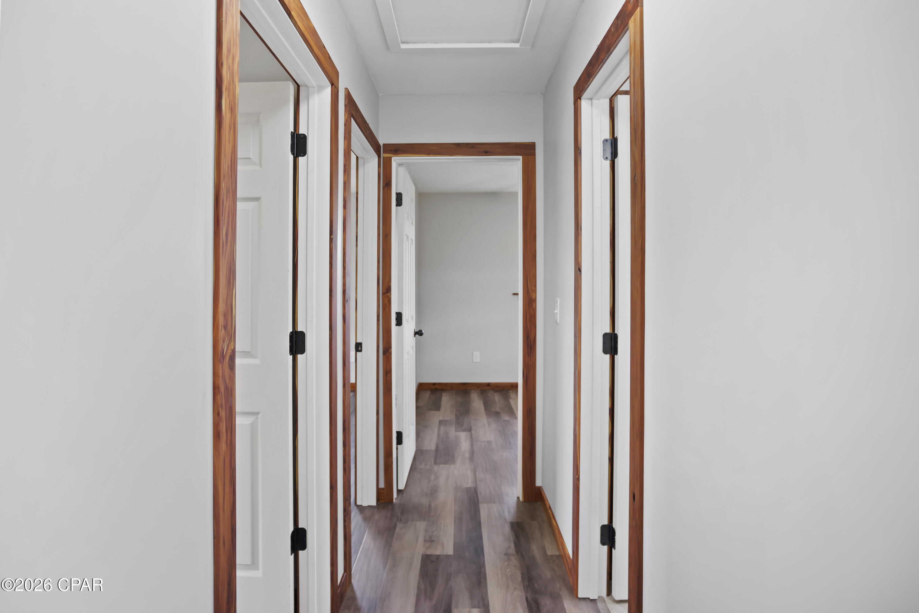 Image 23 For 20496 Lambert Avenue