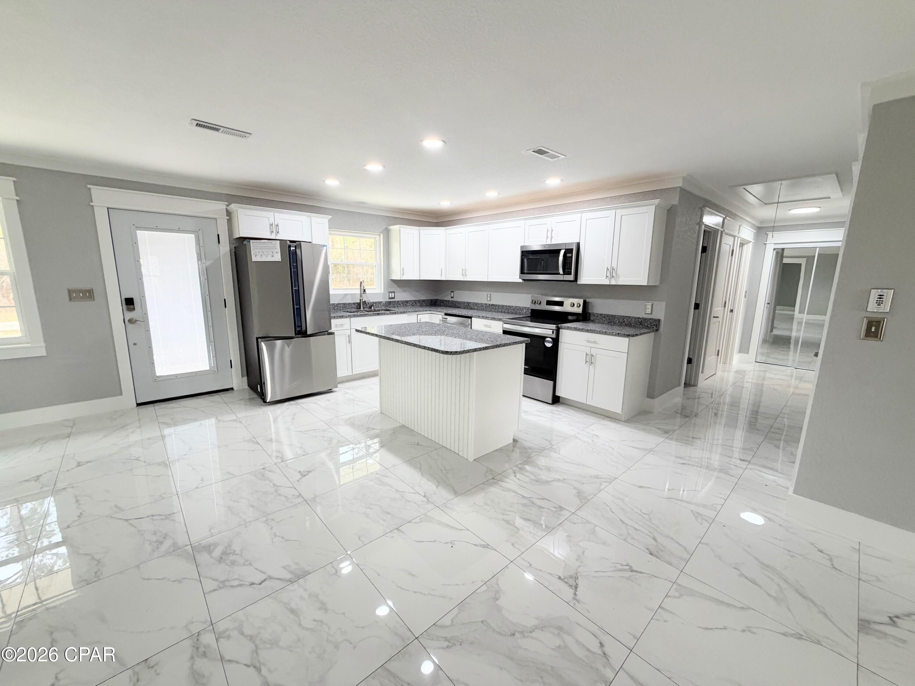 Image 7 For 2112 Inwood Road