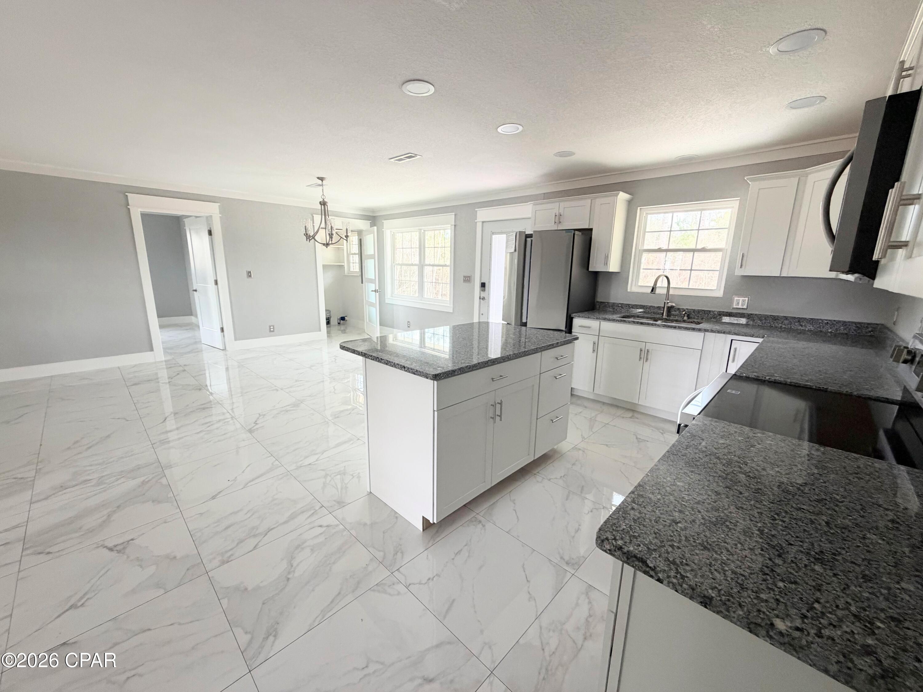 Image 9 For 2112 Inwood Road