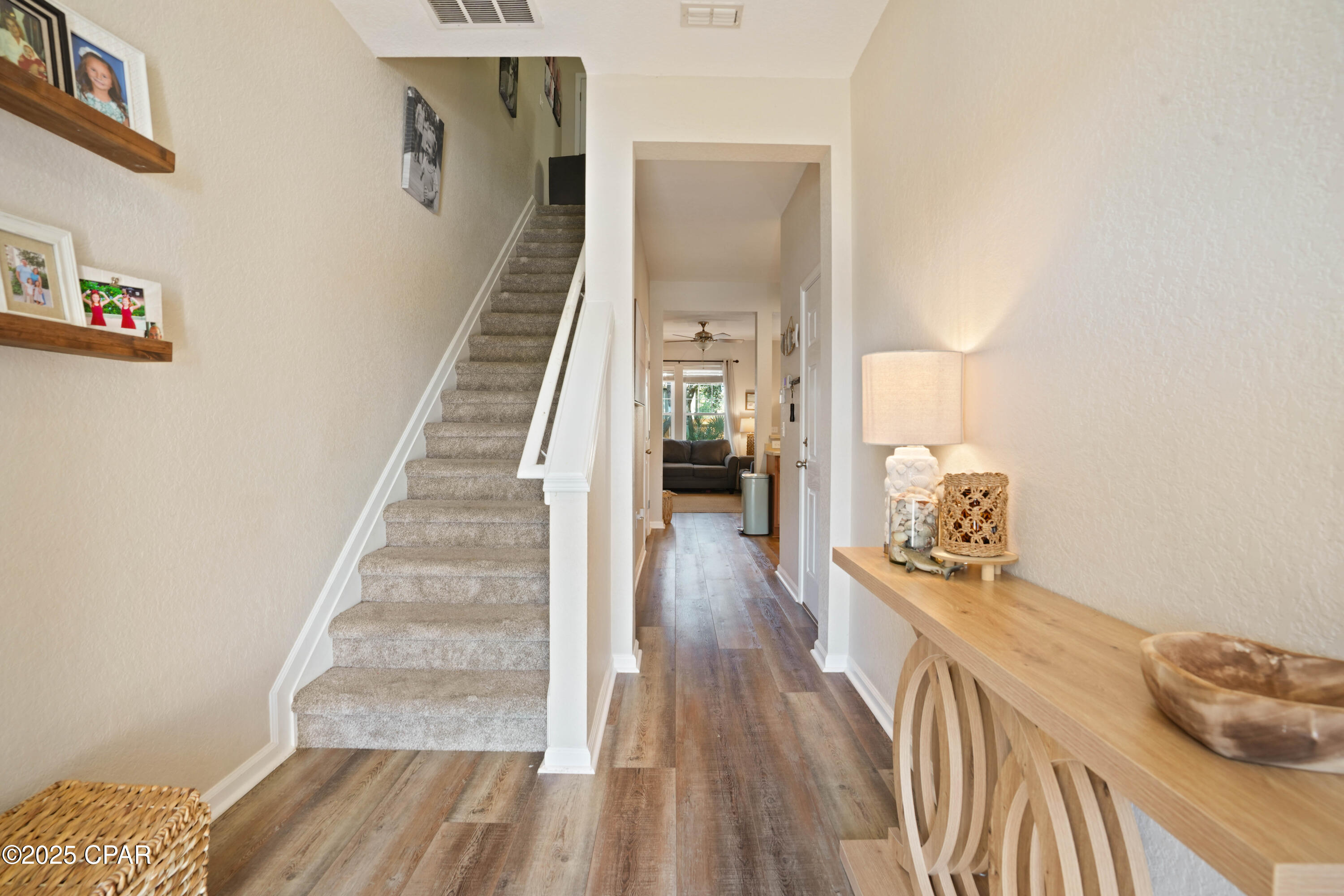 Image 4 For 203 Sand Oak Boulevard