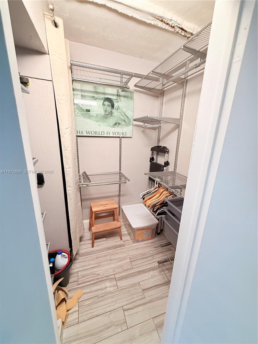 2930 Day Ave N304