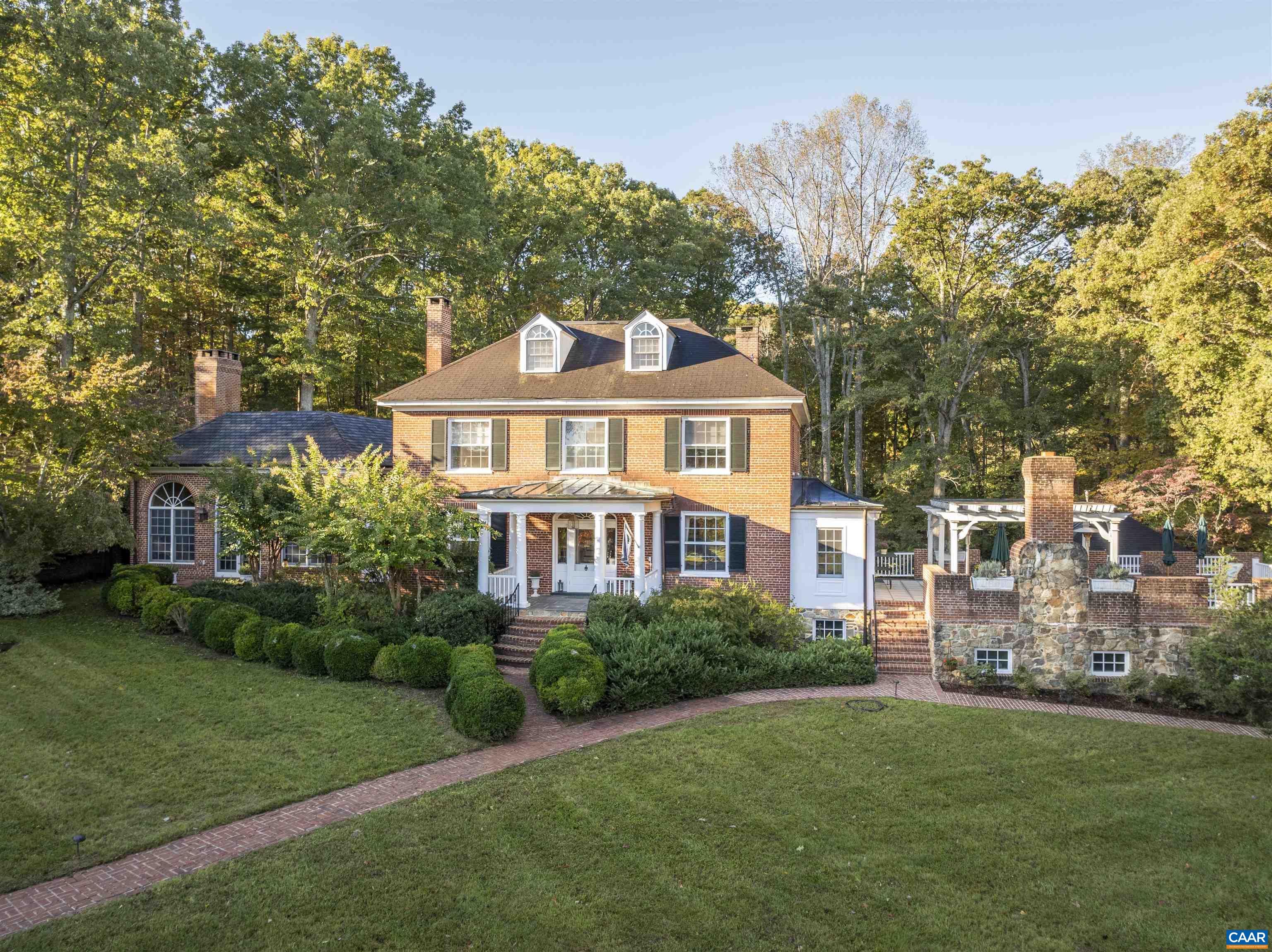4035 Edge Valley Rd