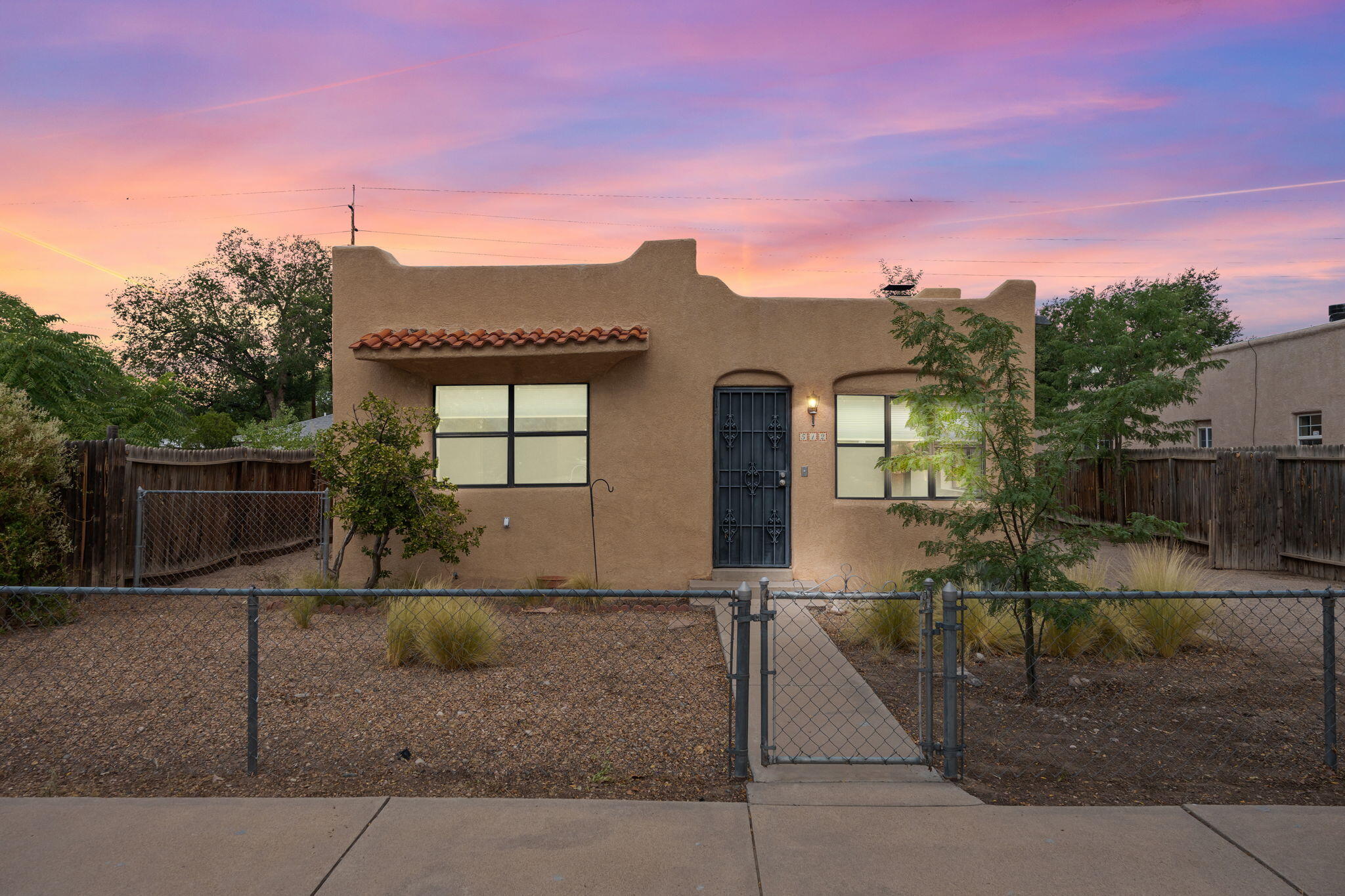 Homes for sale in Albuquerque, NM | 512 15th St Nw, Albuquerque, NM 87104 | MLS# 1099036