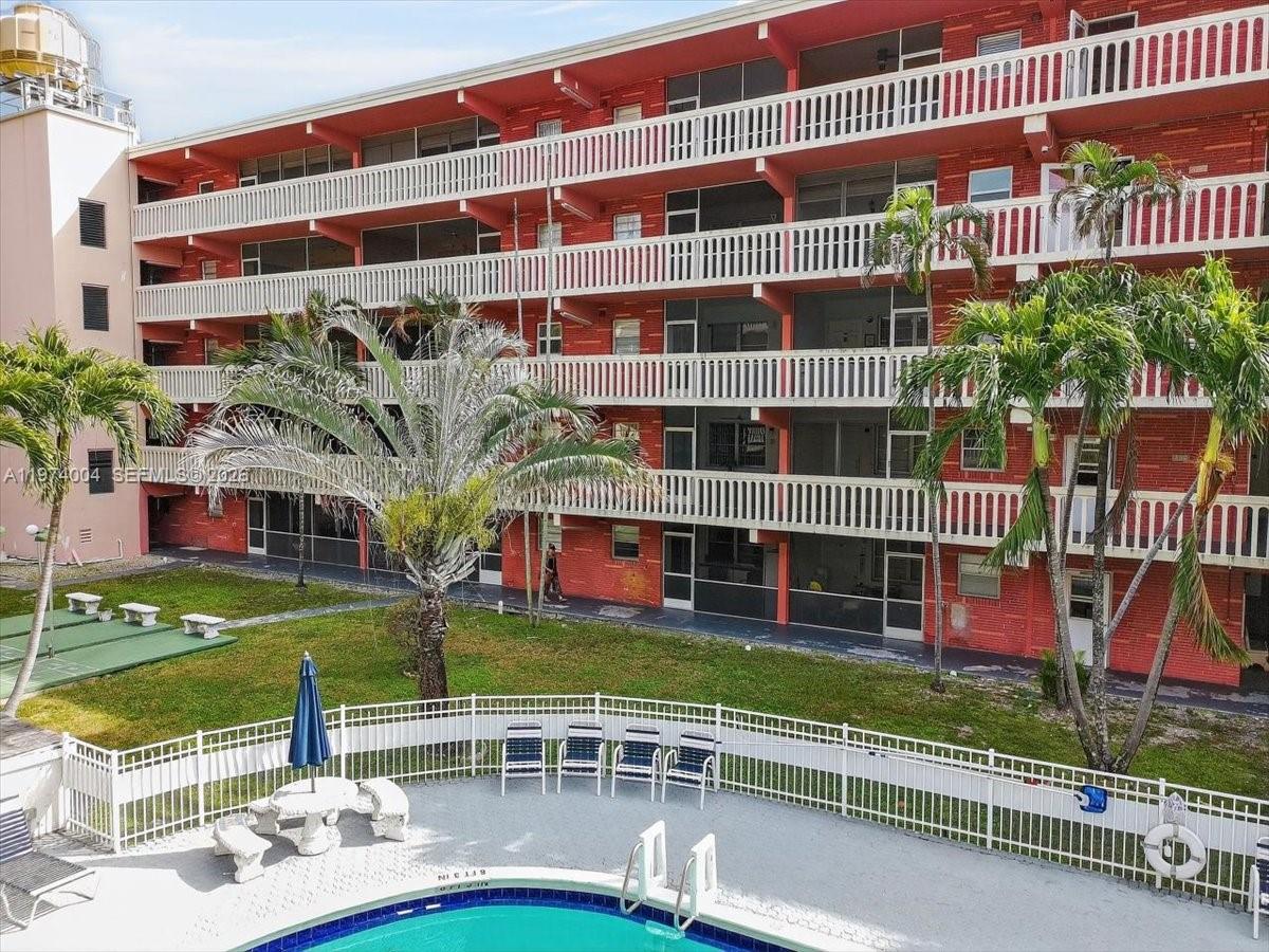 El Dorado Plaza West Condo