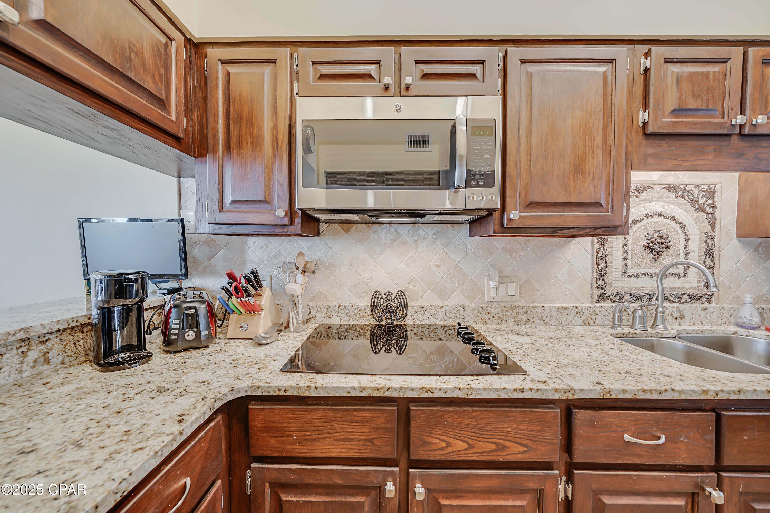 Image 12 For 4620 Bay Point Road 1002