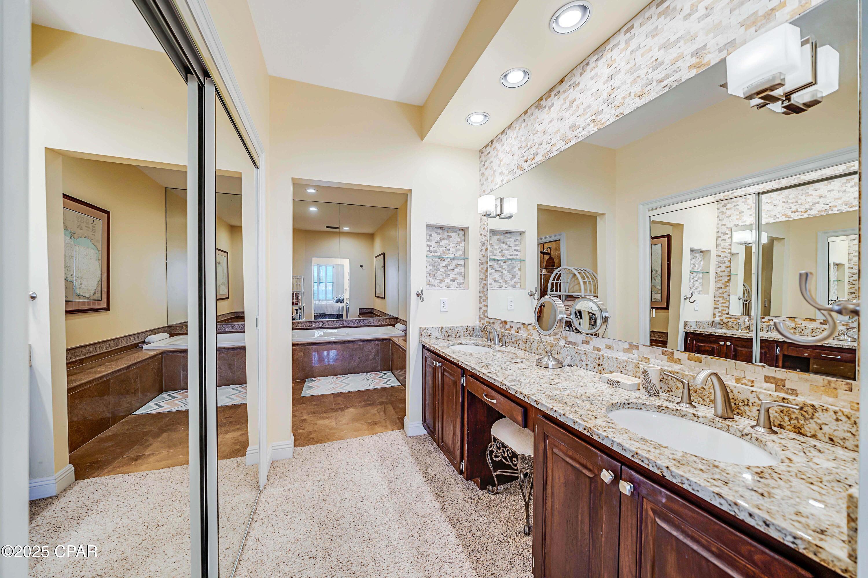 Image 33 For 4620 Bay Point Road 1002