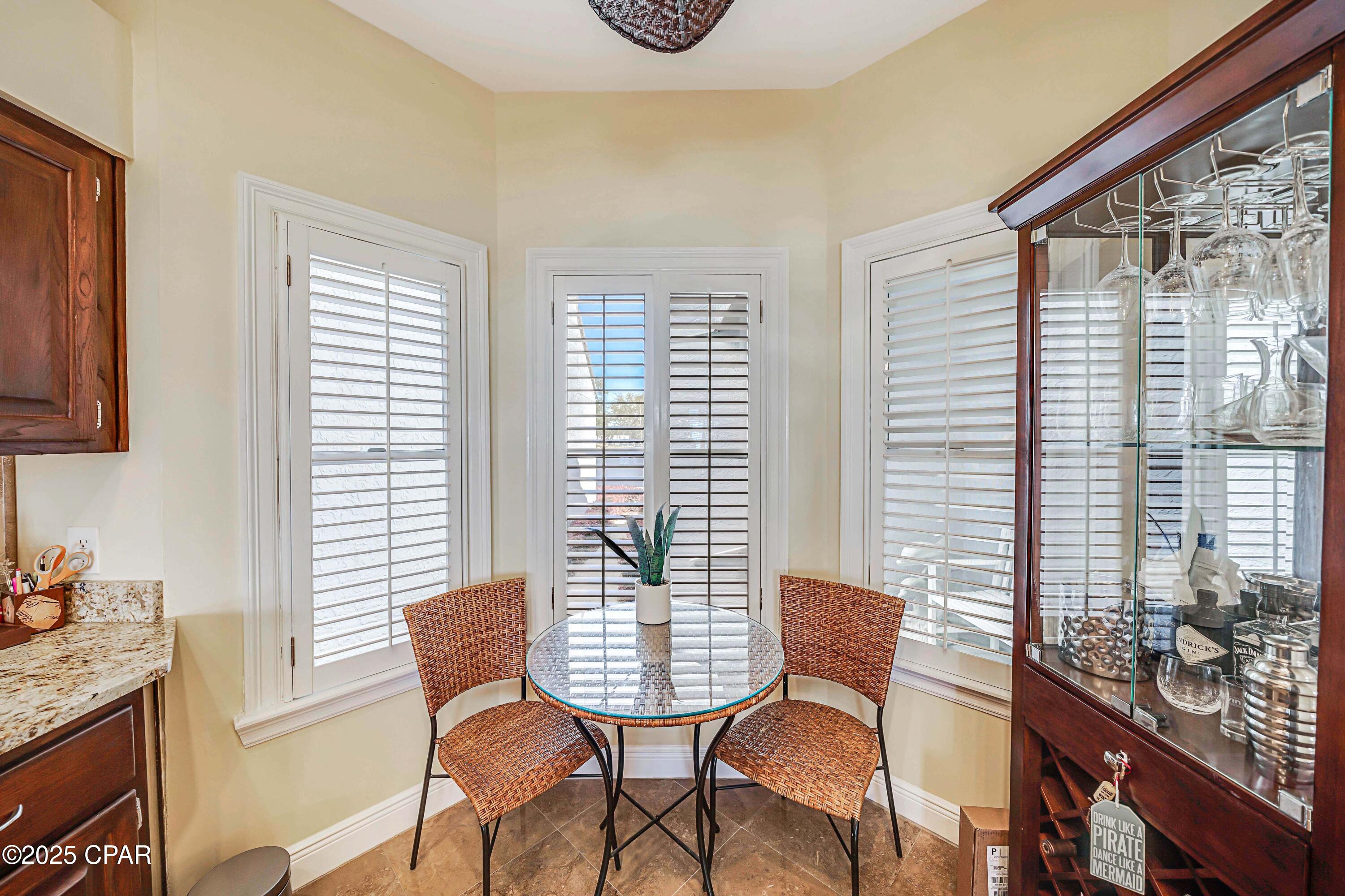 Image 6 For 4620 Bay Point Road 1002